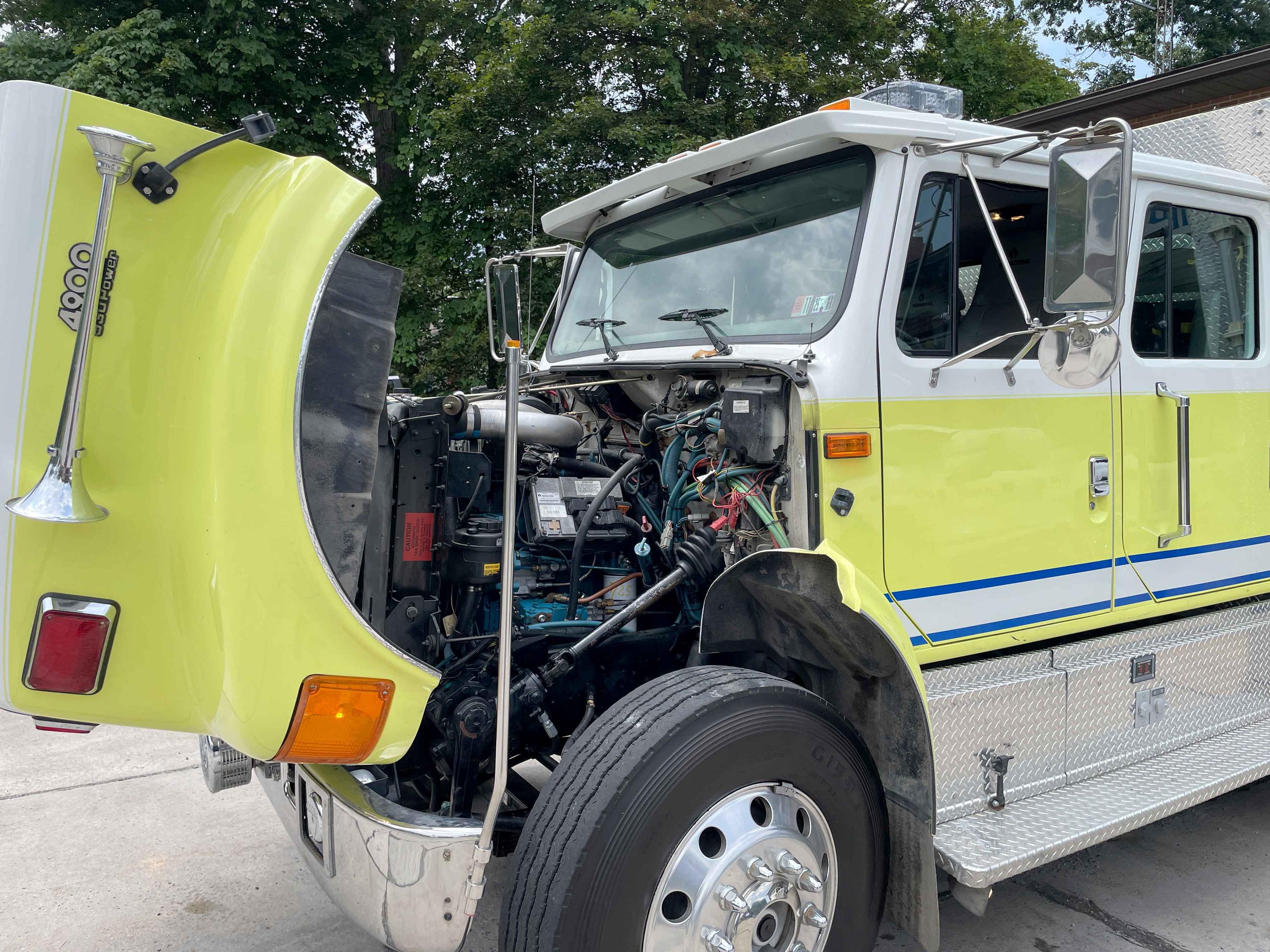 2002 KME International Pumper - image 6