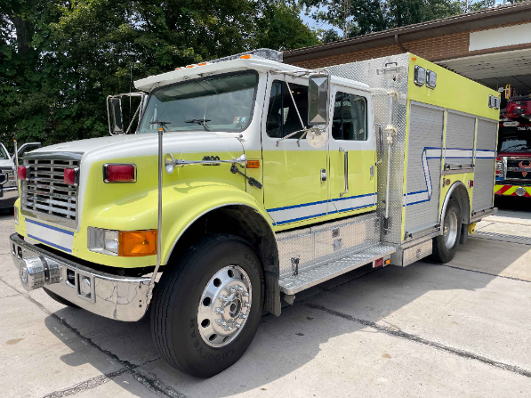 2002 KME International Pumper - image 1