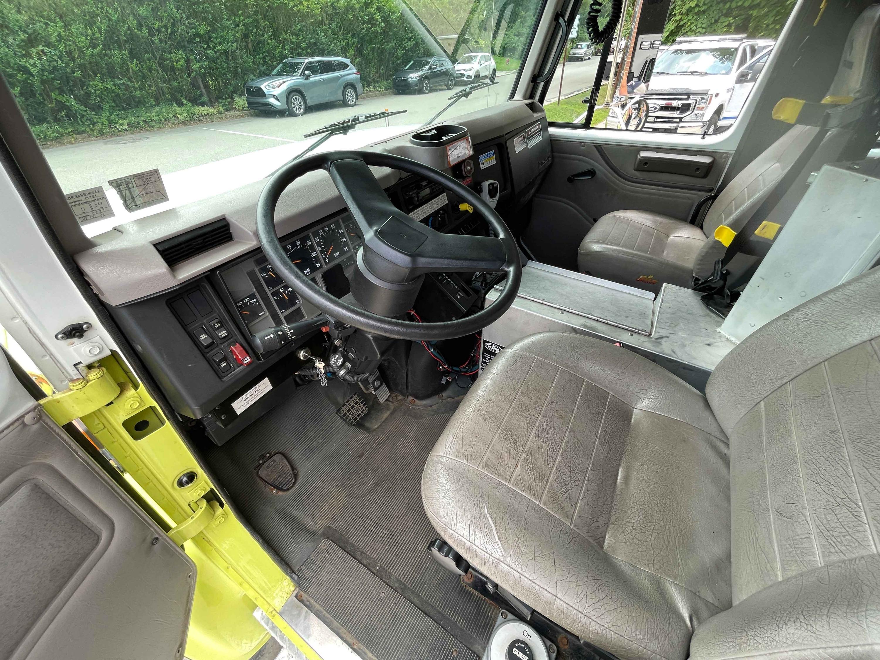 2002 KME International Pumper - image 8