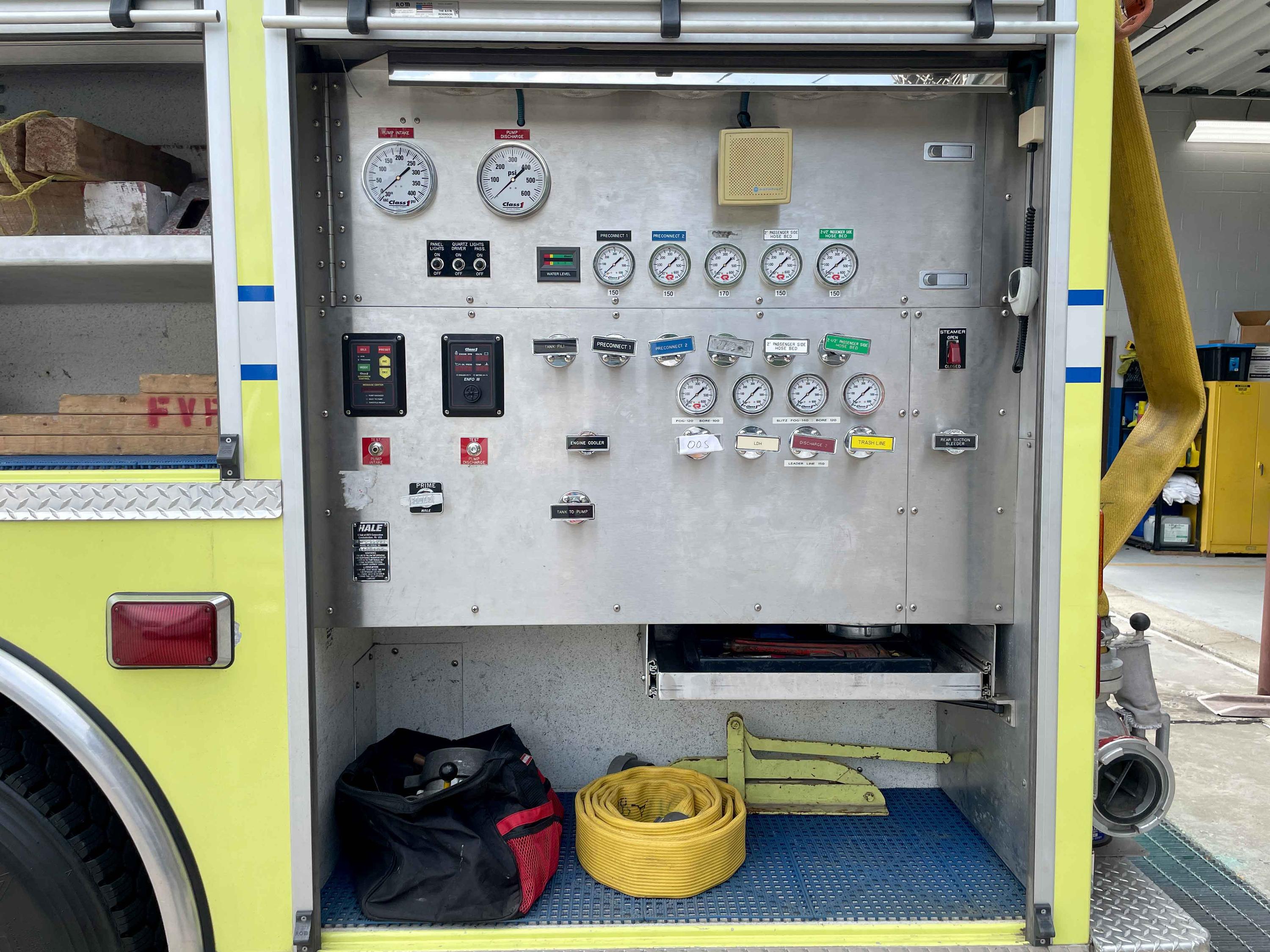 2002 KME International Pumper - image 10
