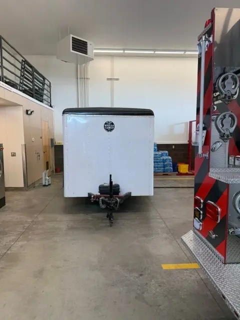 1997 Wells Enclosed Trailer - image 5