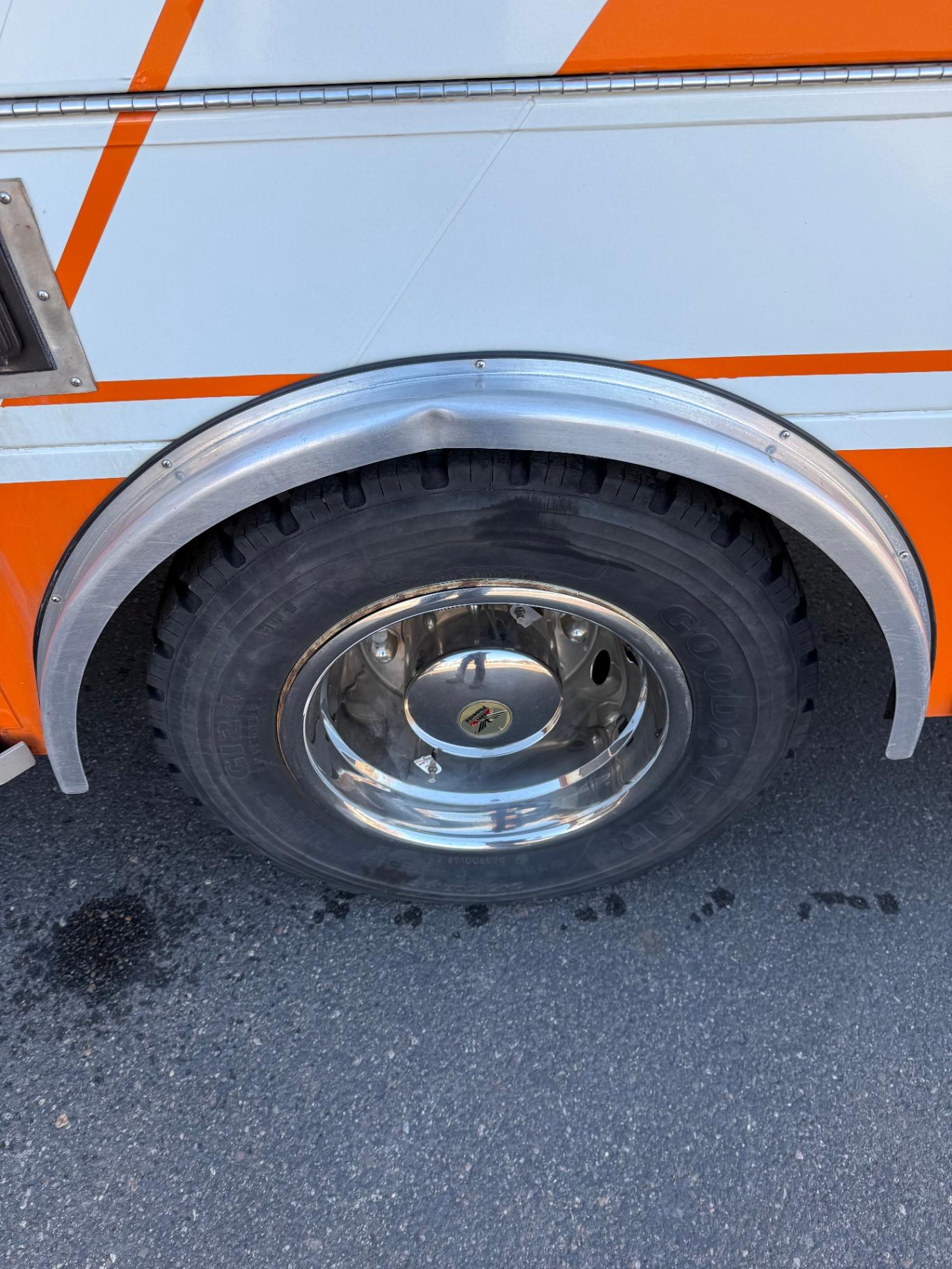 1997 Road Rescue International Squad - image 13