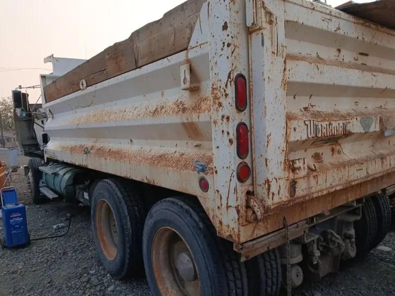 2008 Kenworth Dump Truck - image 8