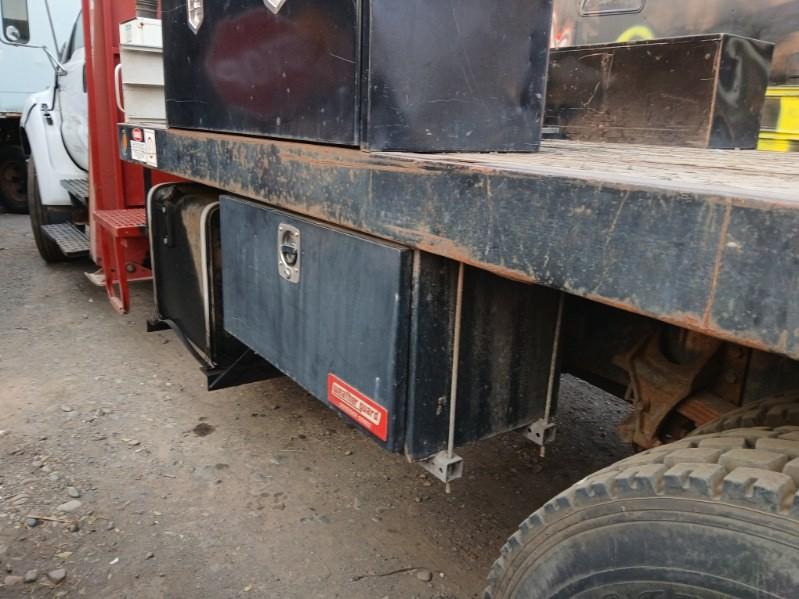 2007 Ford F750 Boom Truck - image 9