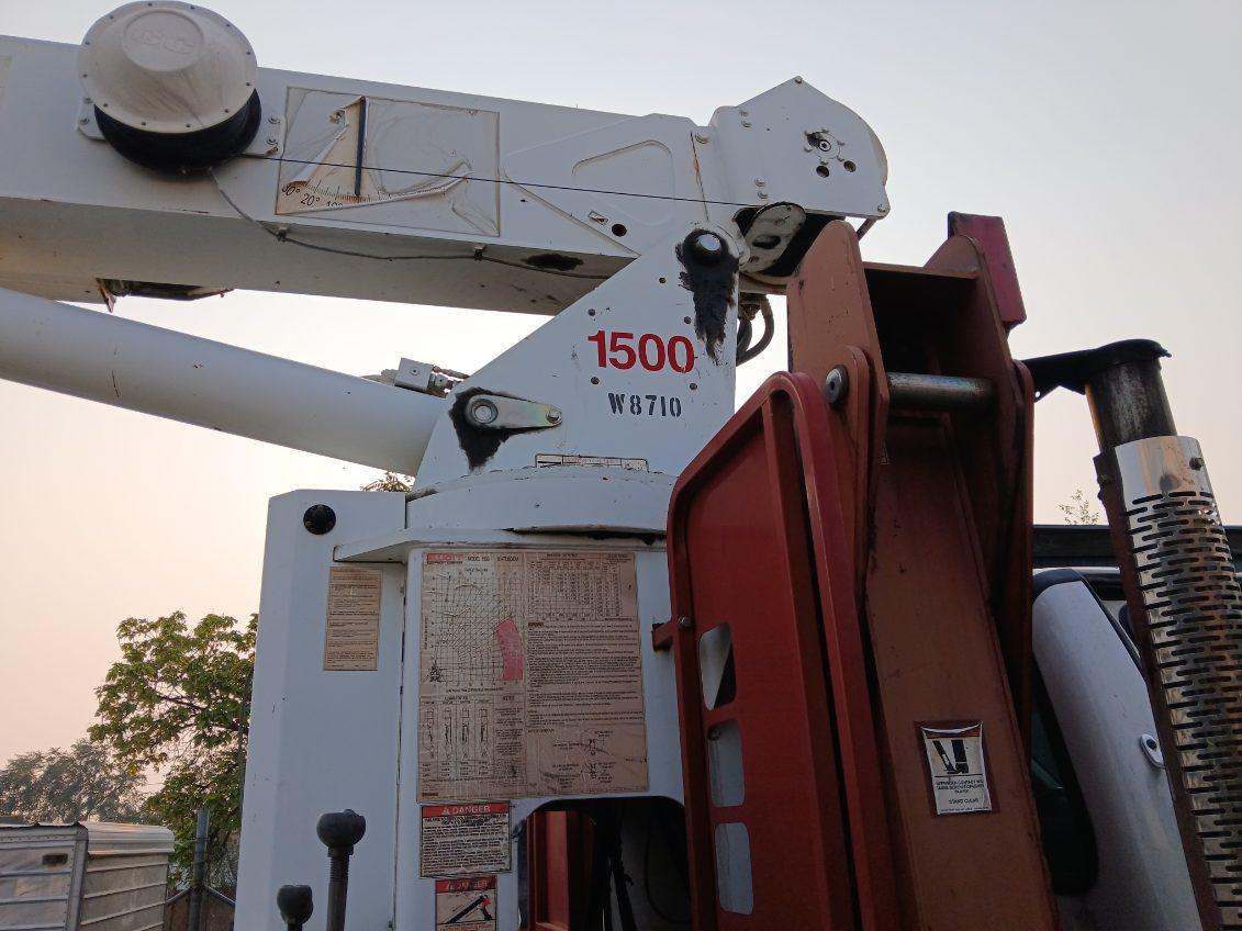 2007 Ford F750 Boom Truck - image 10