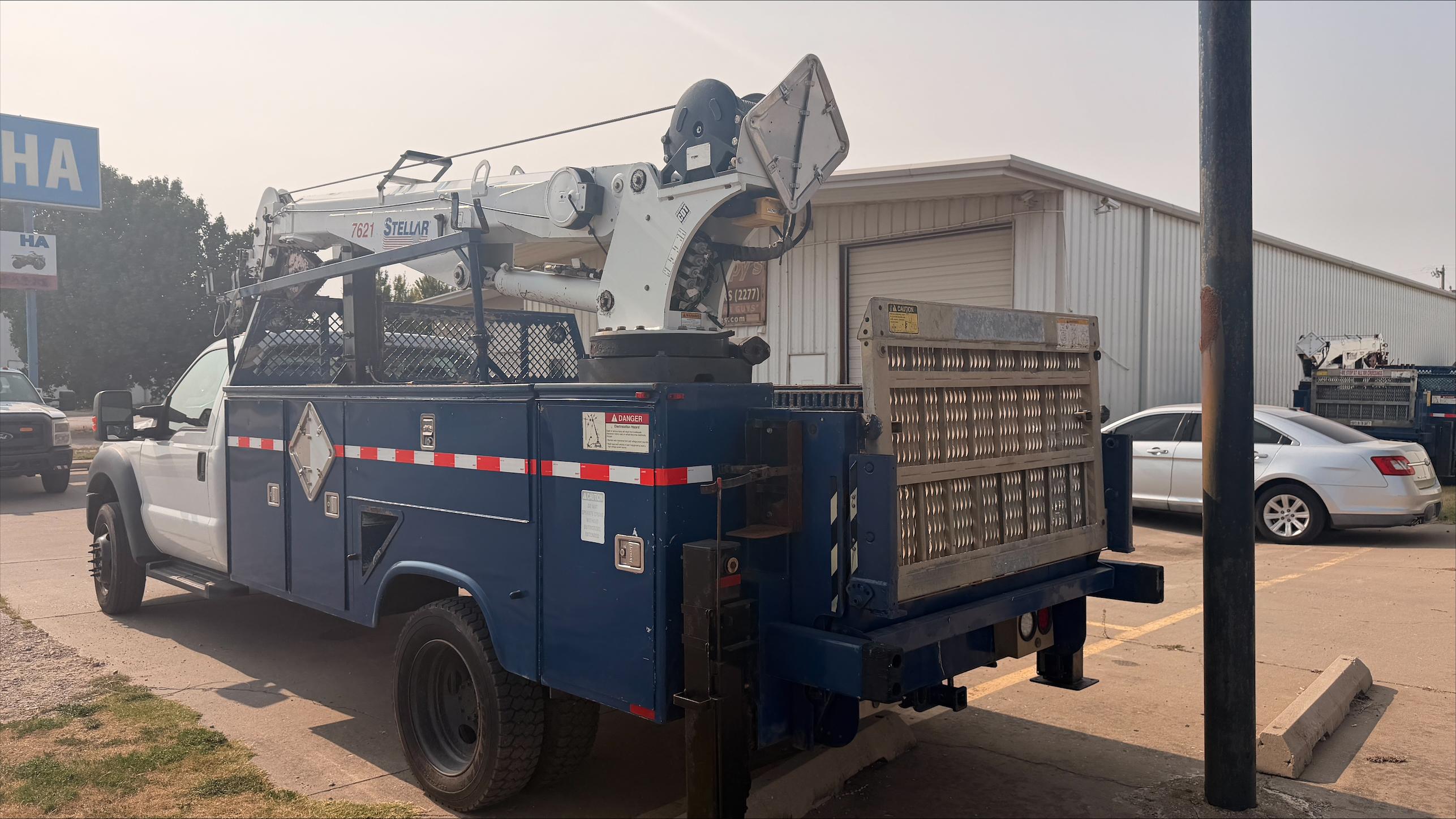 2014 Ford F-550 Stellar Crane Truck - image 3