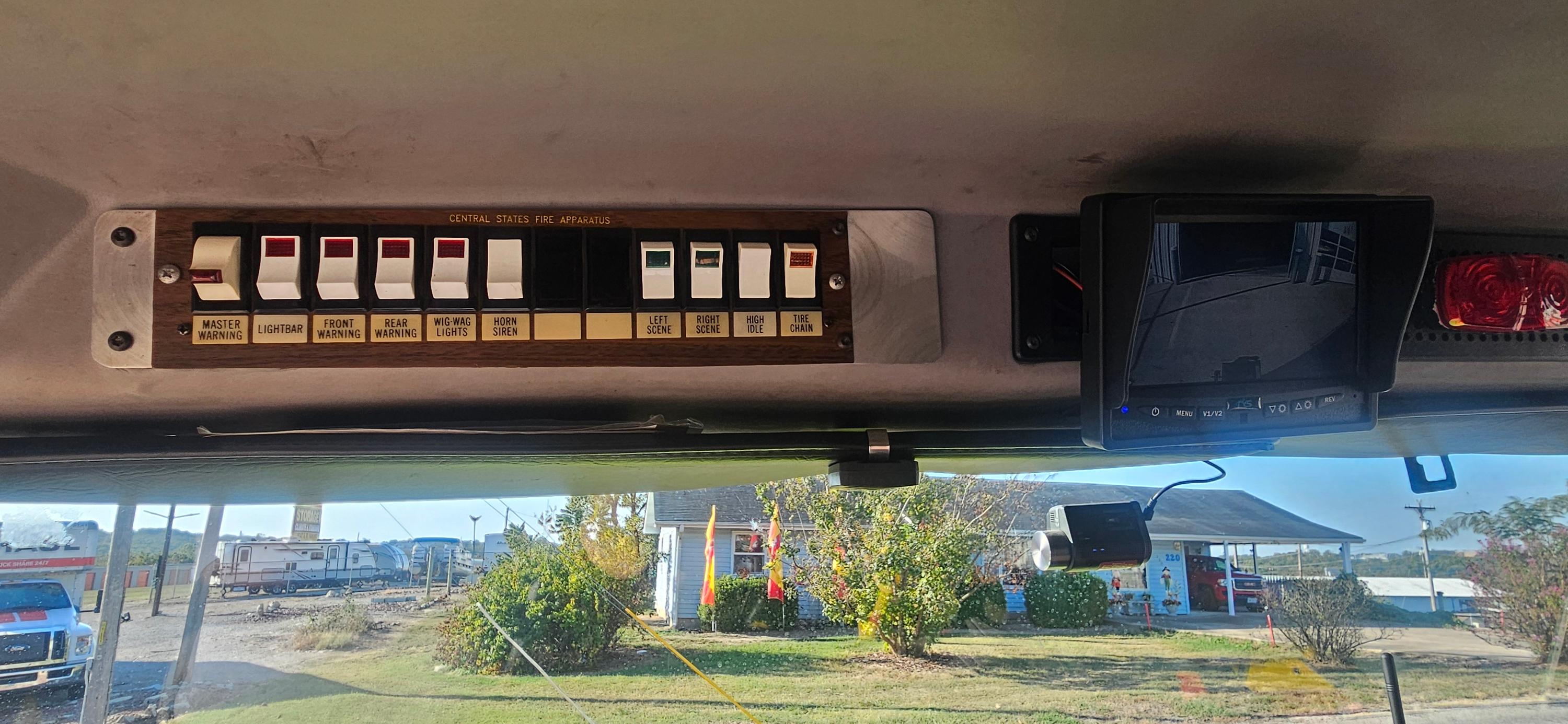 1998 Freightliner Pumper Tanker - image 8