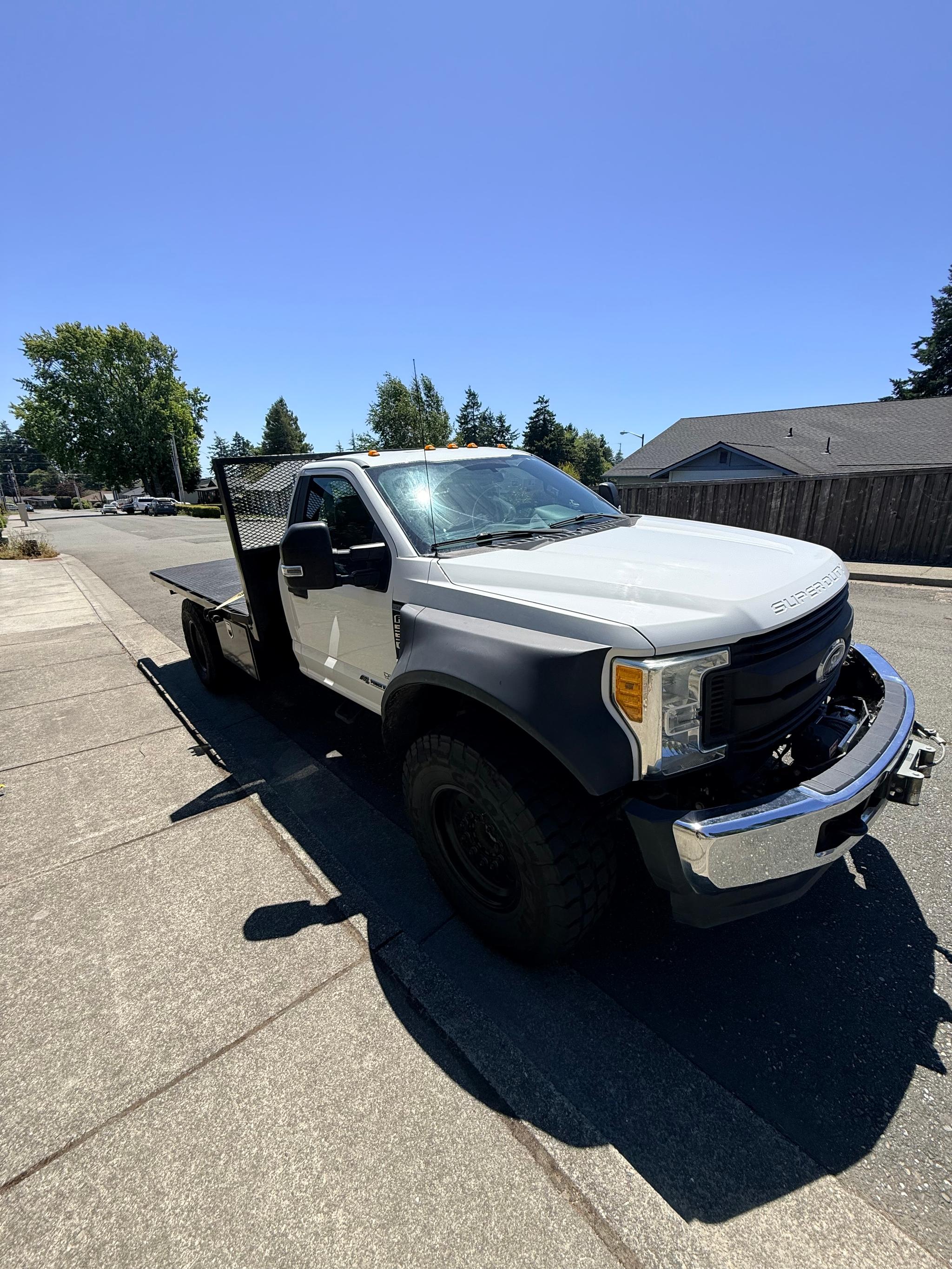 2017 Ford F550 4x4 Wildland Unit - image 2