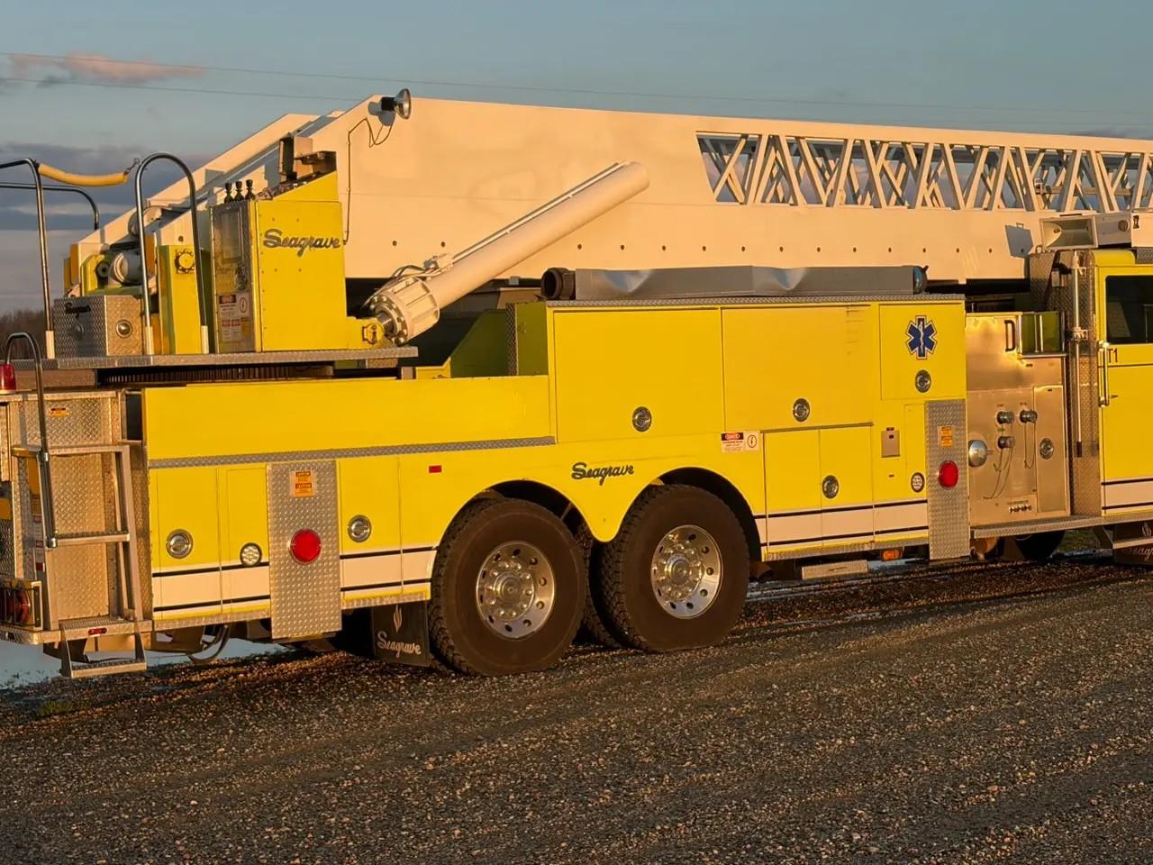 1992 Seagrave 105' Aerial - image 4