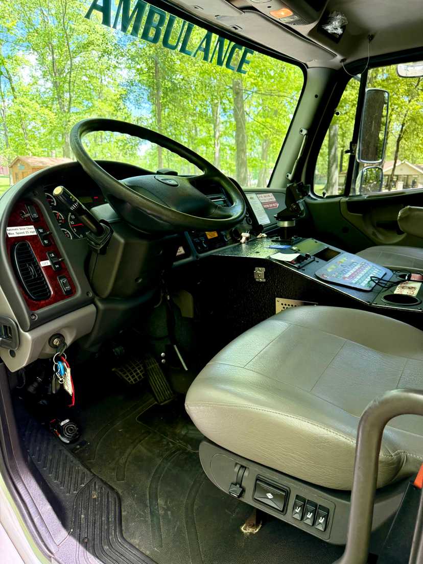 2014 Horton Freightliner Type I Ambulance — photo 6