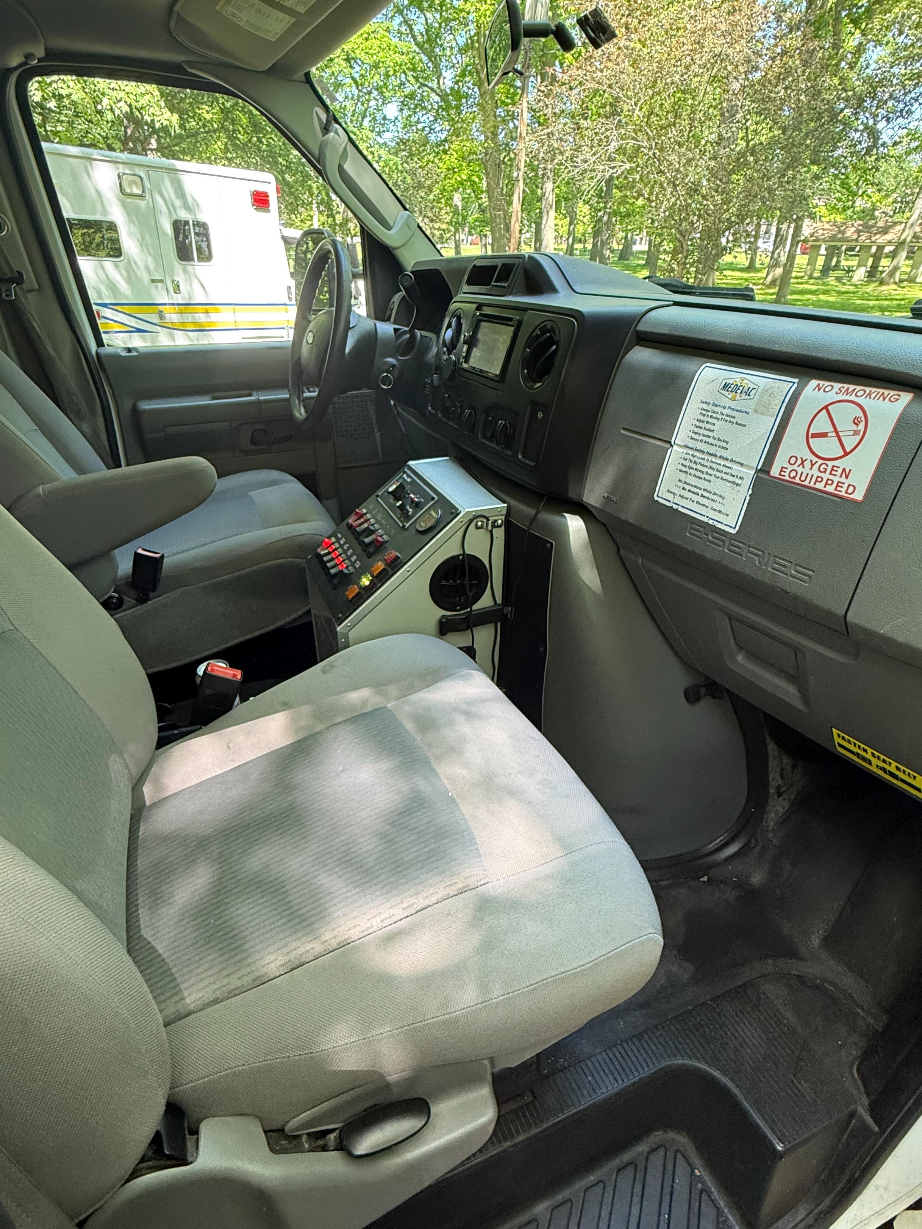 2016 AEV Ford Ambulance - image 10