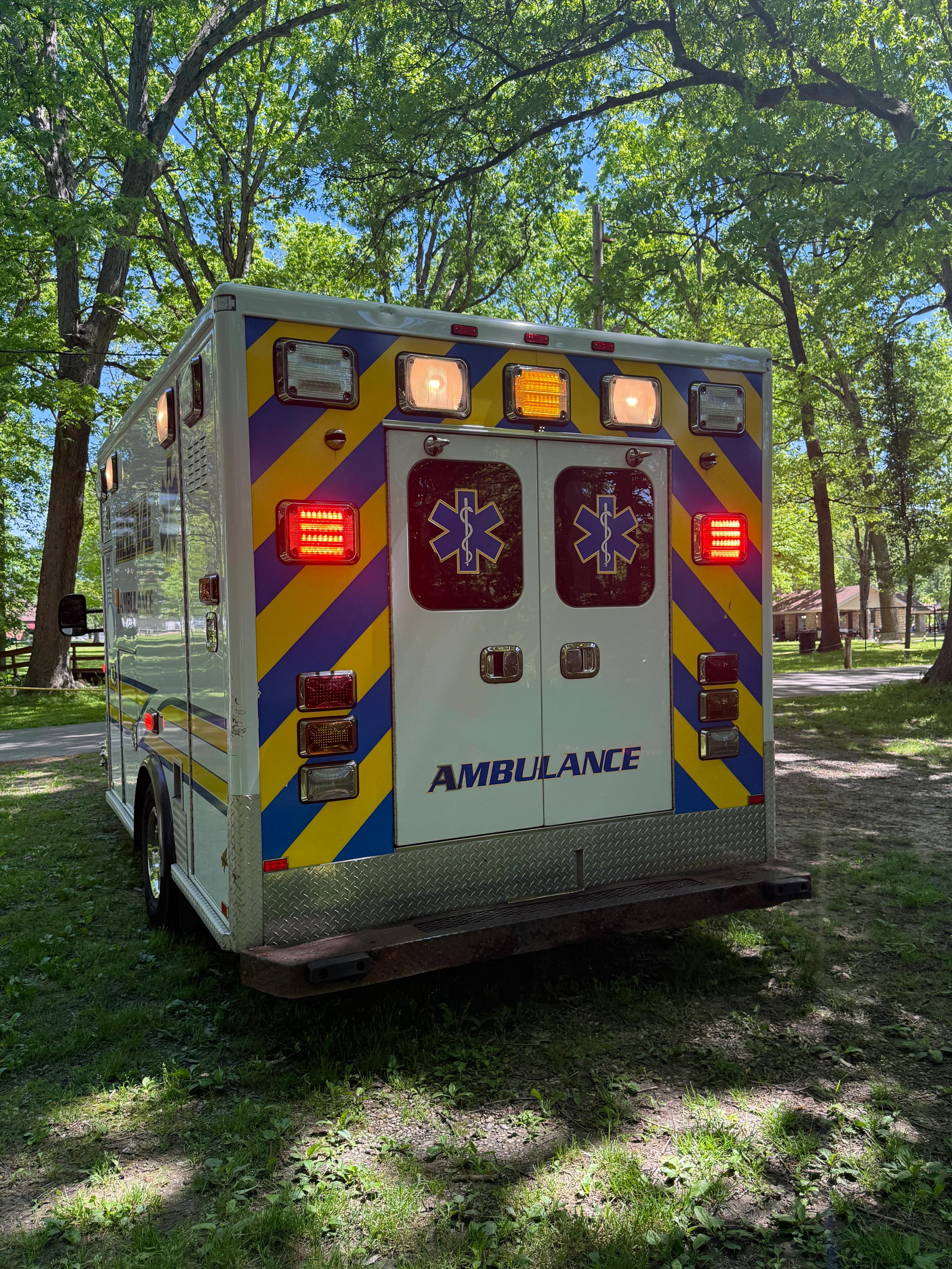 2016 AEV Ford Ambulance - image 6