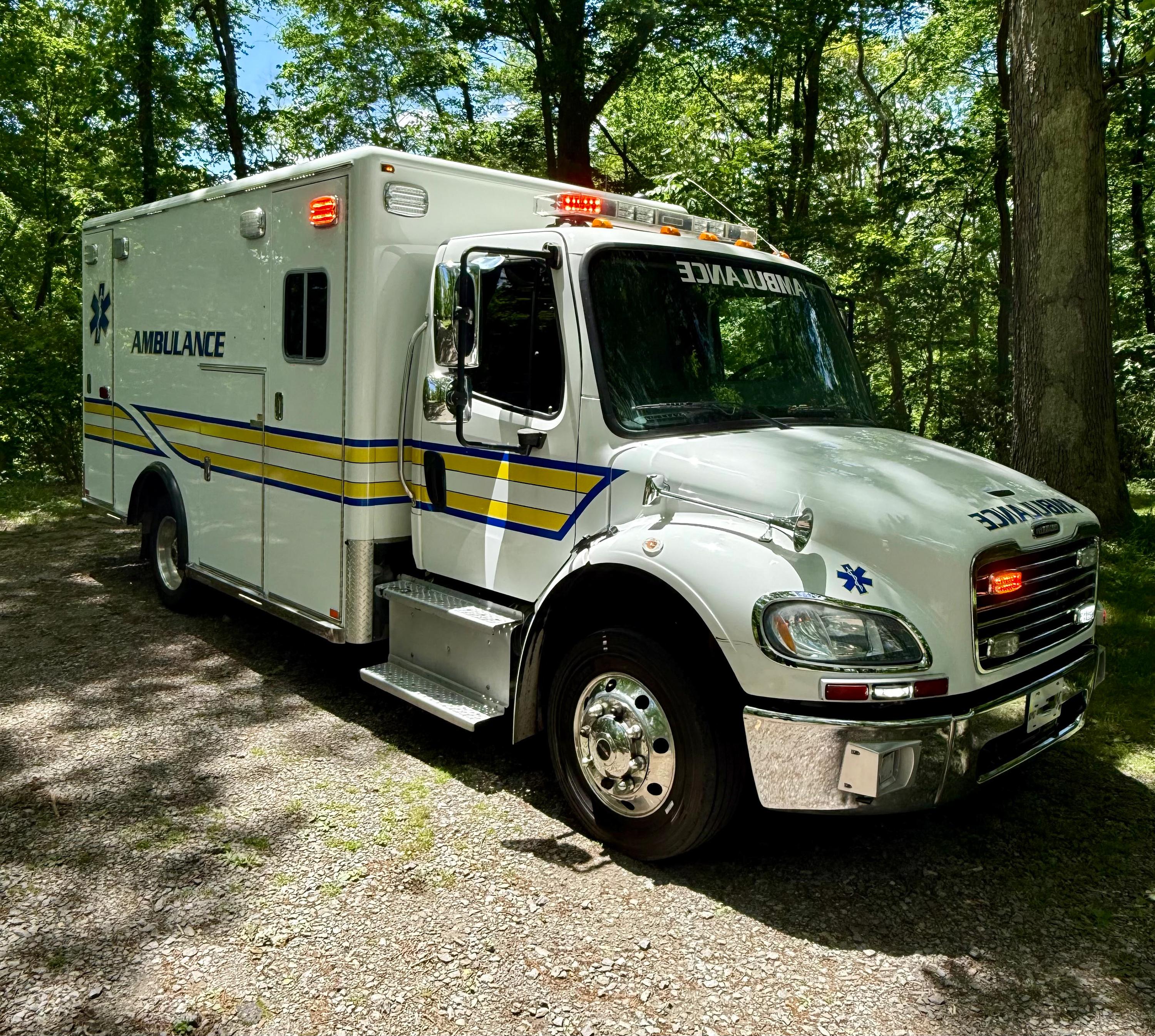 2014 Horton Freightliner Type I Ambulance - image 2