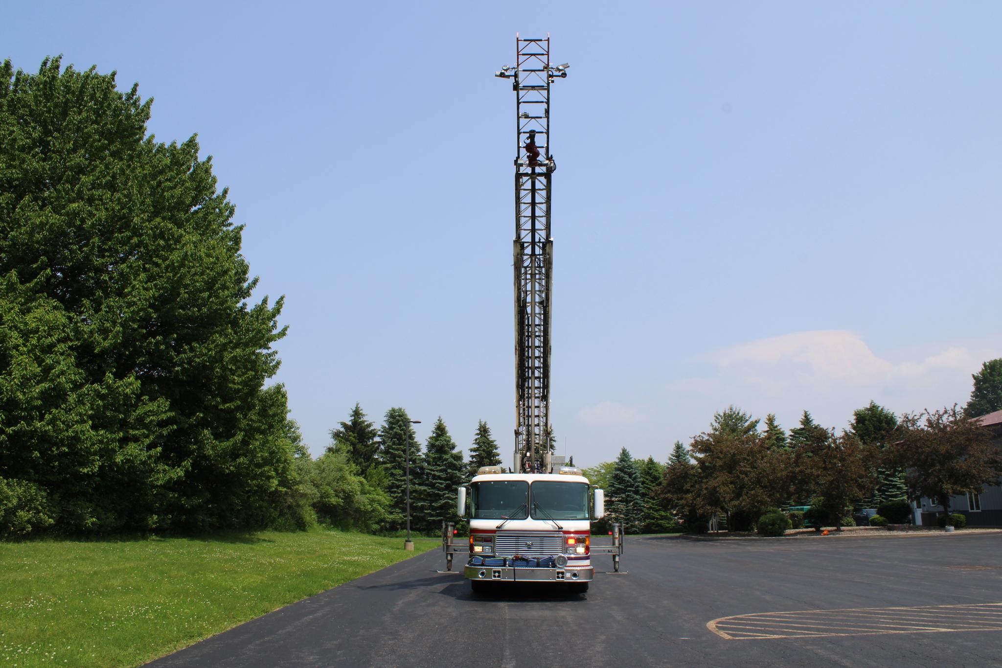 2001 American LaFrance 75ft Quint - image 5