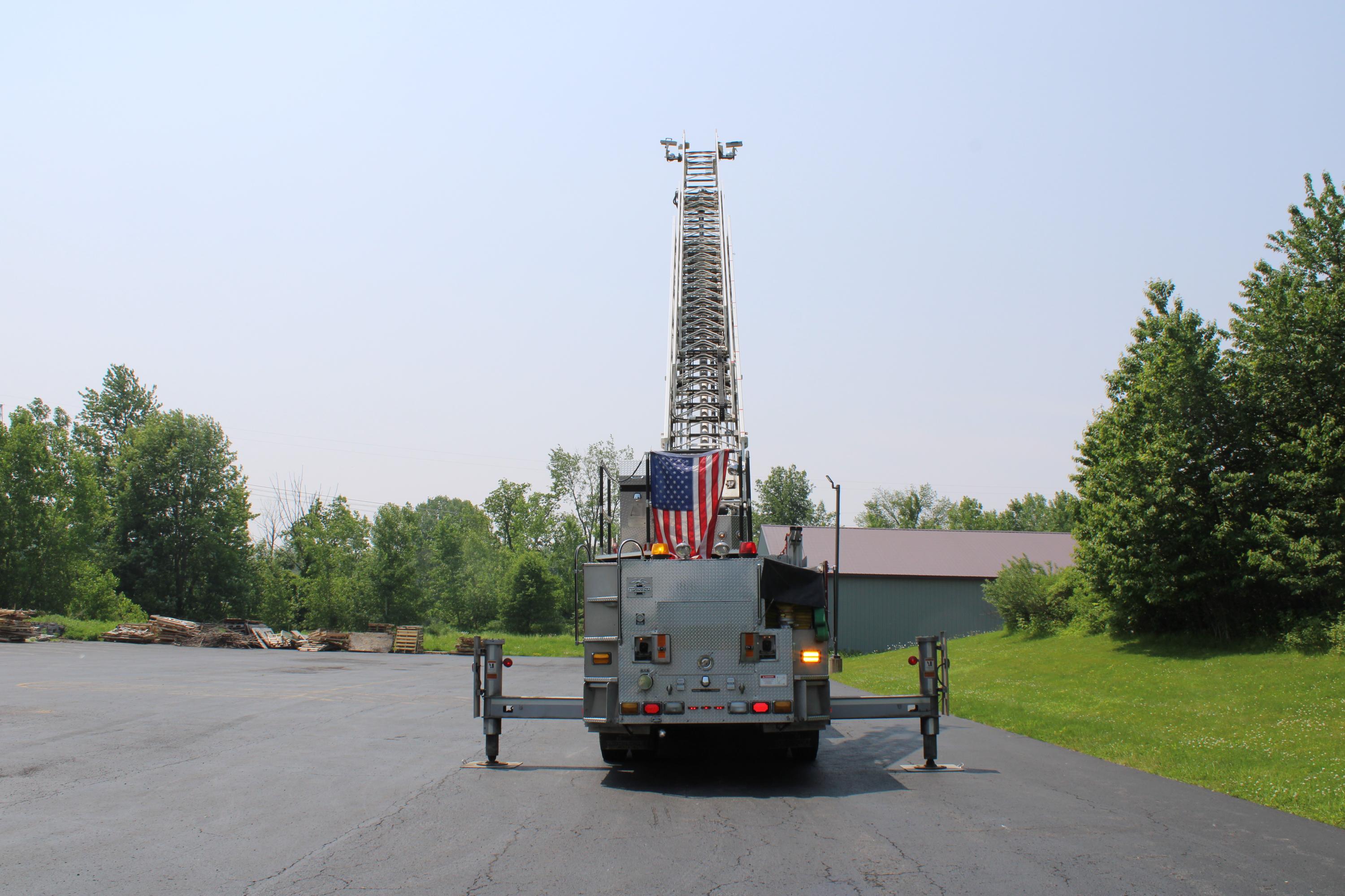 2001 American LaFrance 75ft Quint - image 9
