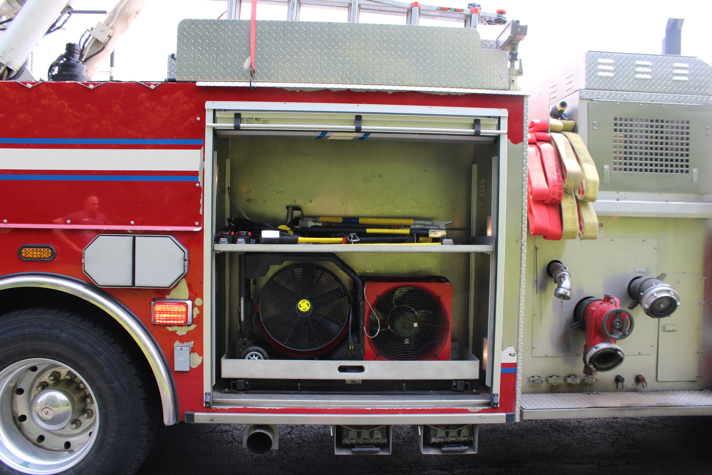 2001 American LaFrance 75ft Quint - image 20