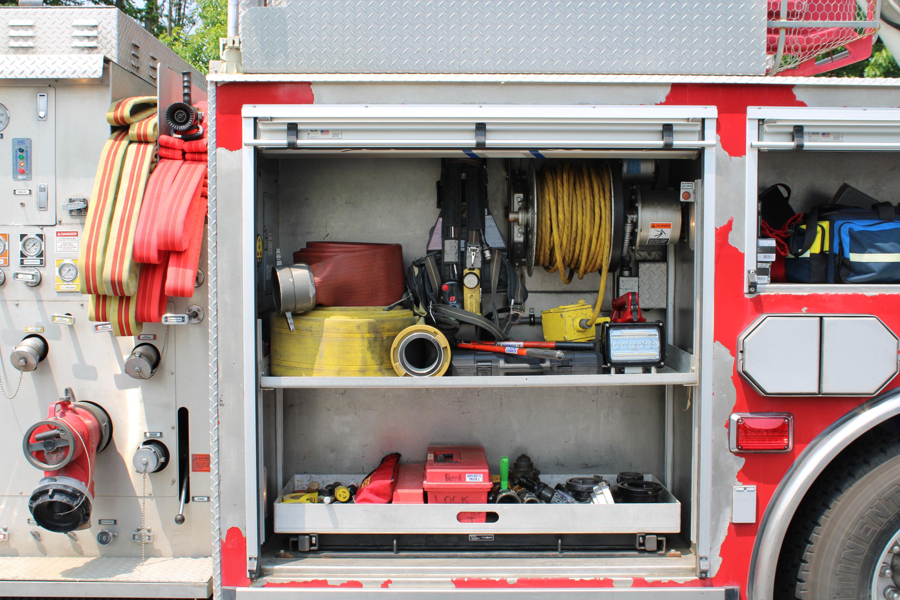 2001 American LaFrance 75ft Quint - image 23