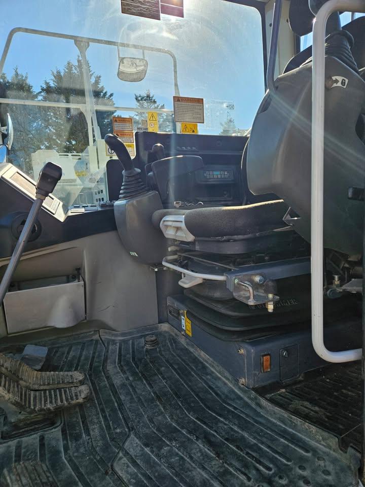 2020 Takeuchi Excavator TB2150CR - image 13