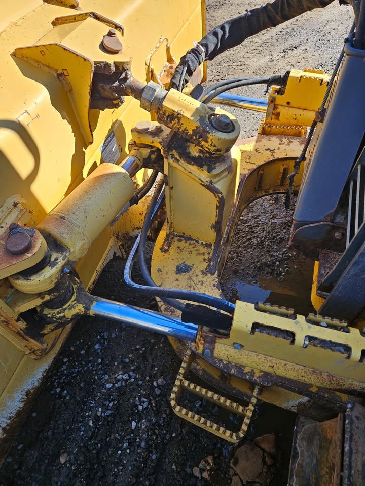 2016 John Deere Bulldozer 650J - image 9