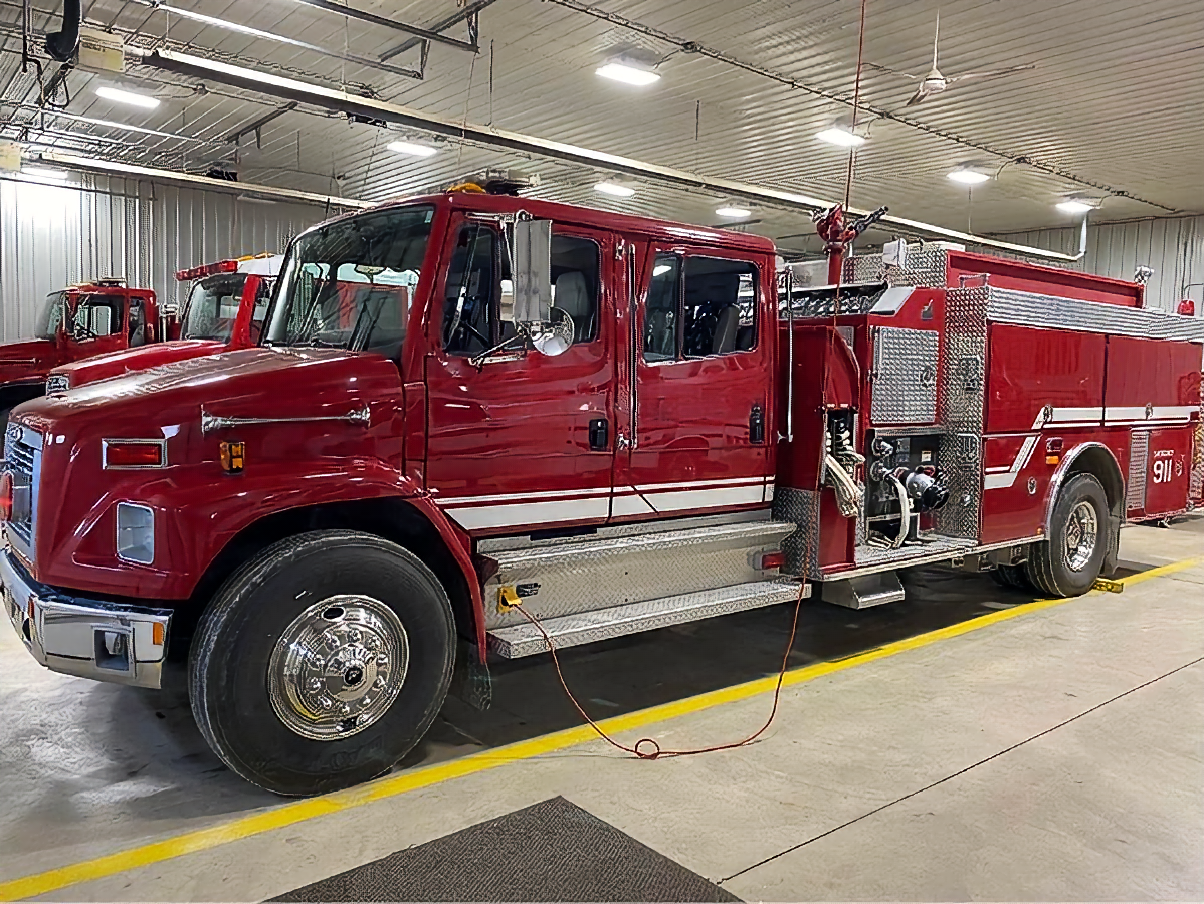 1997 Freightliner Smeal FL80 Engine - image 1