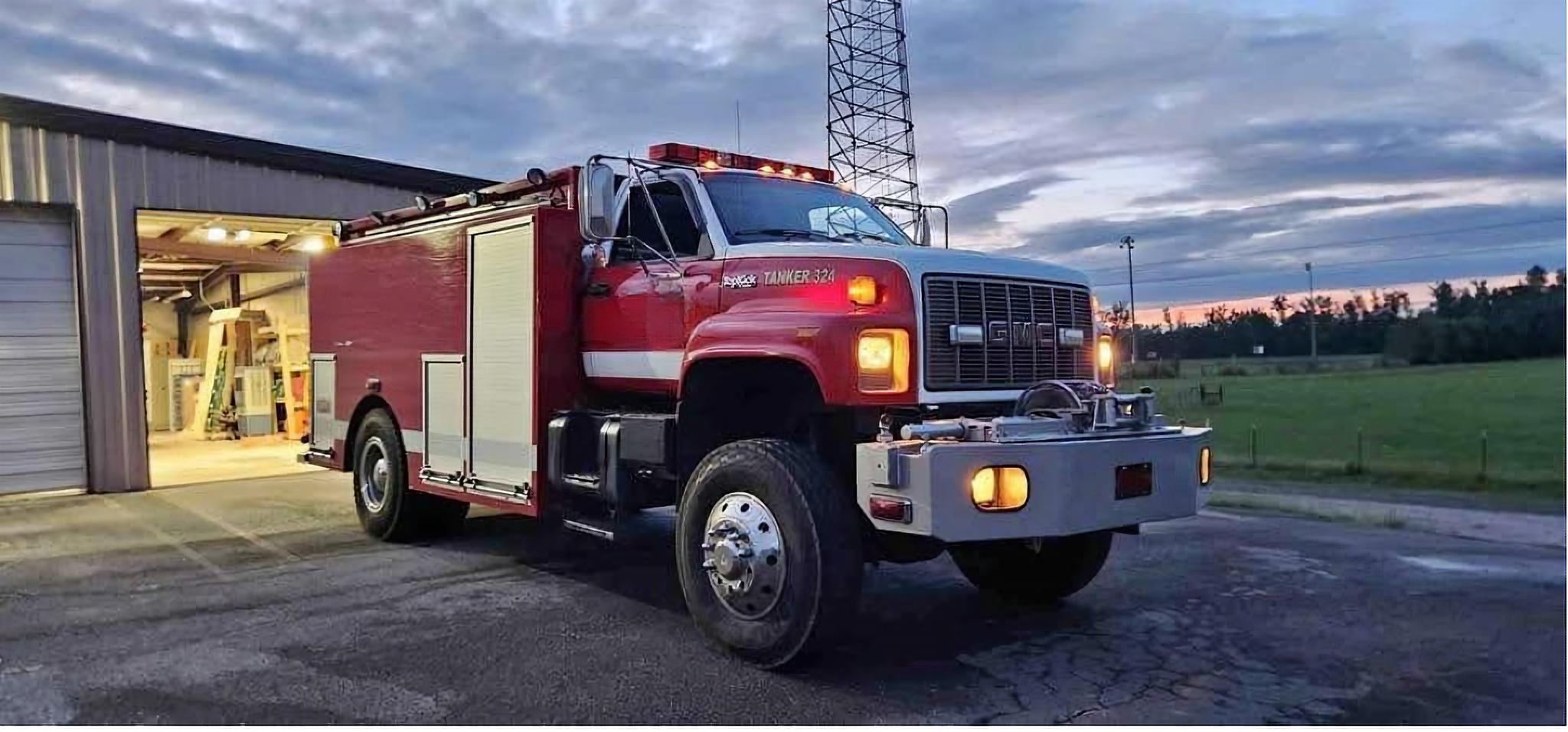 1991 GMC Topkick Tanker, 4x4, Pump & Roll - image 2