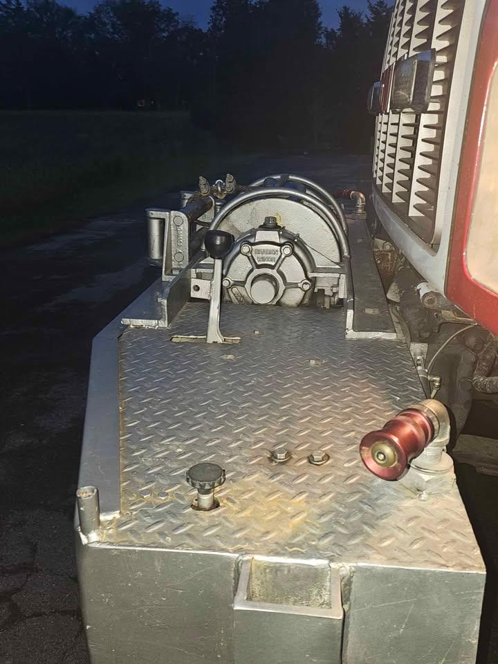1991 GMC Topkick Tanker, 4x4, Pump & Roll - image 10