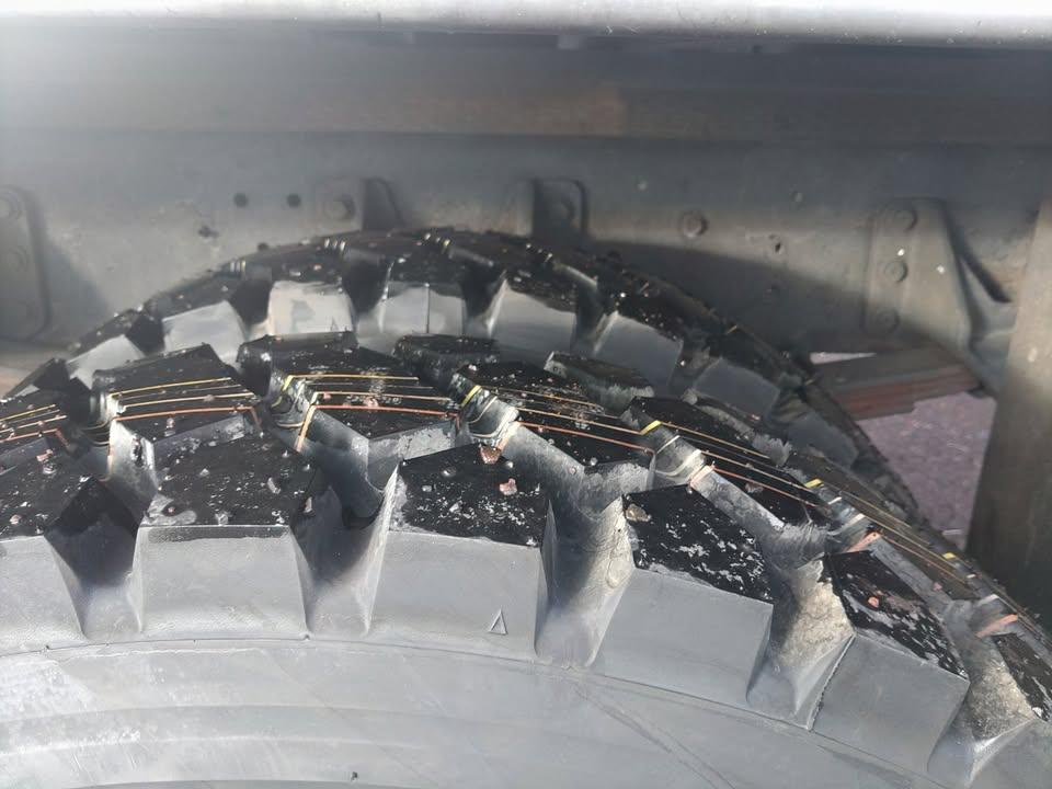 2007 International 4200 Type 4, 4x4 (Rebuilt Trans) - image 11