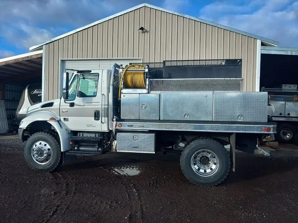 2007 International 4200 Type 4, 4x4 (Rebuilt Trans) - image 3