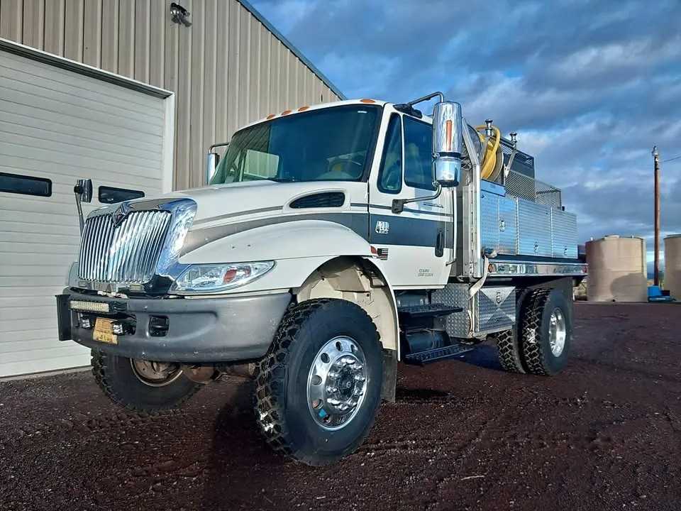2007 International 4200 Type 4, 4x4 (Rebuilt Trans)