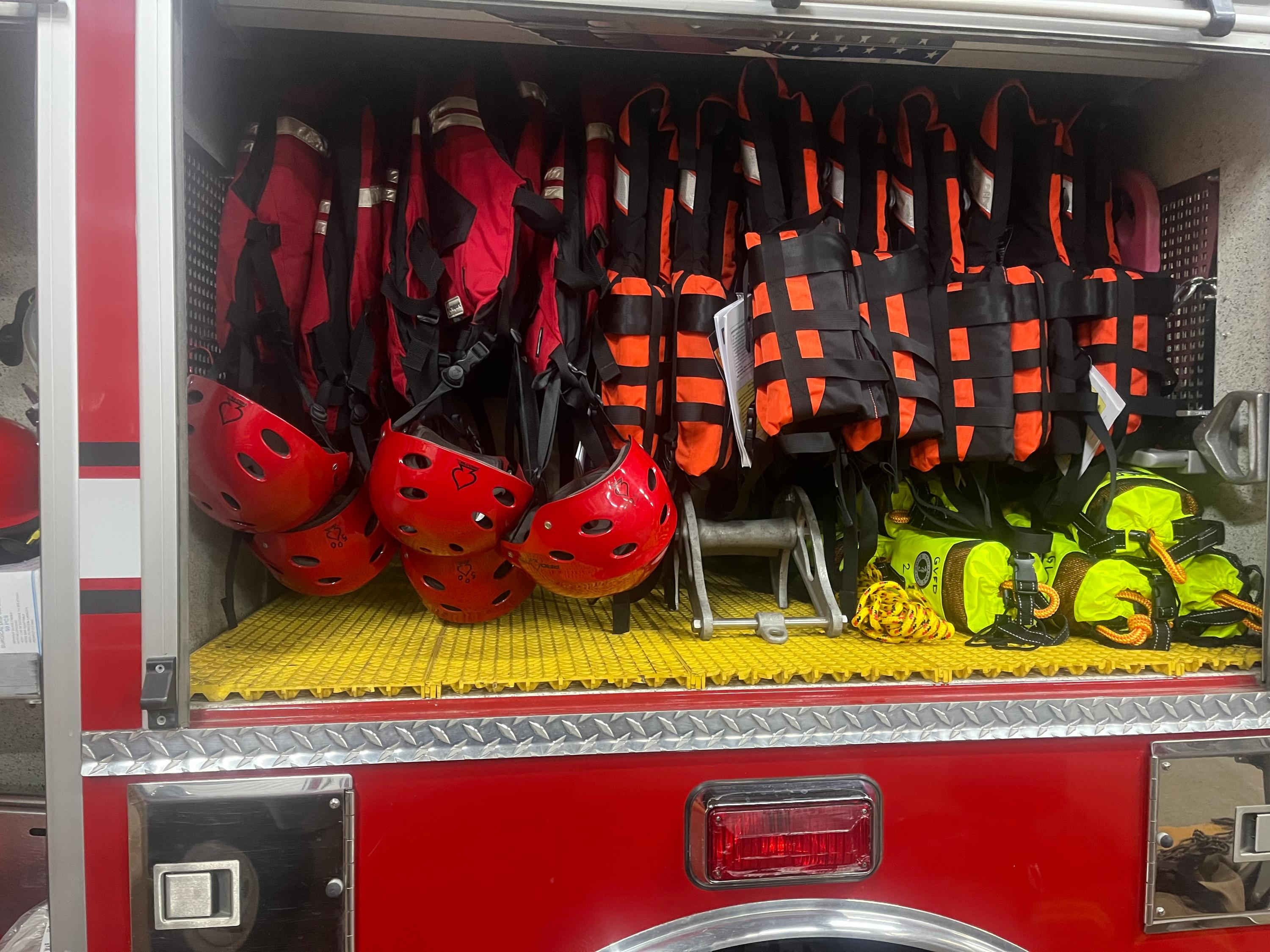 2005 GMC C5500 Rescue - image 15