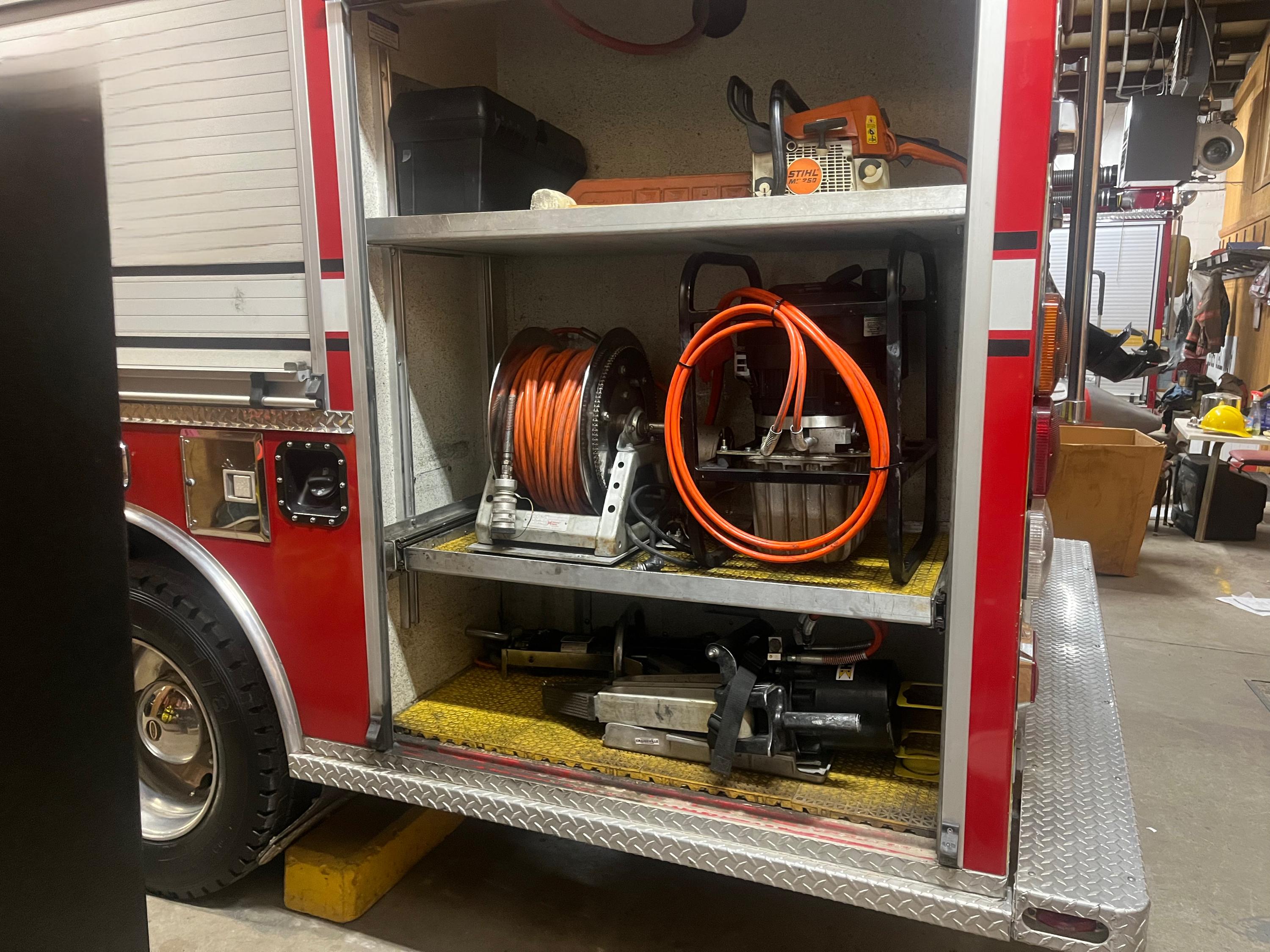 2005 GMC C5500 Rescue - image 10