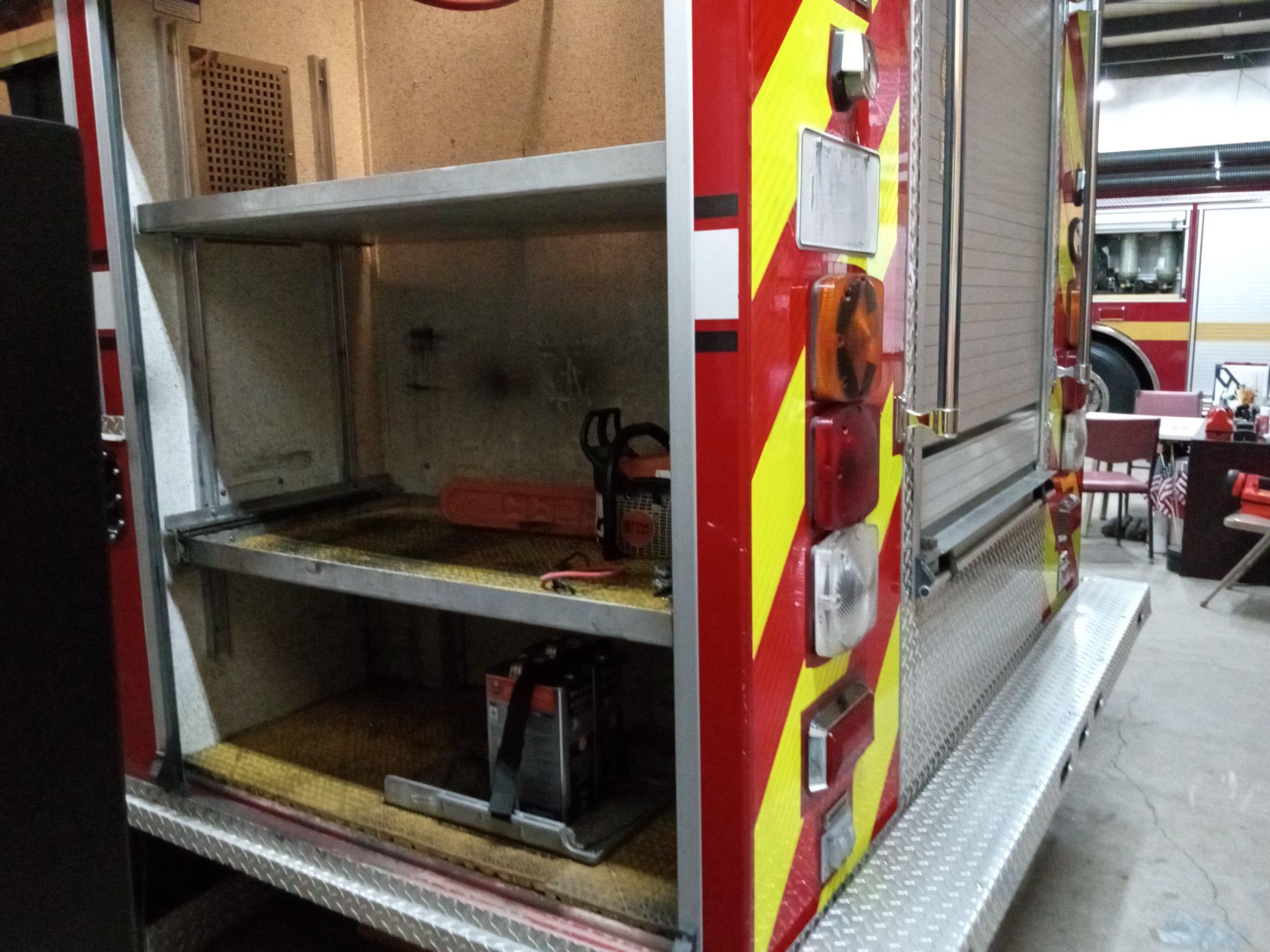 2005 GMC C5500 Rescue - image 11