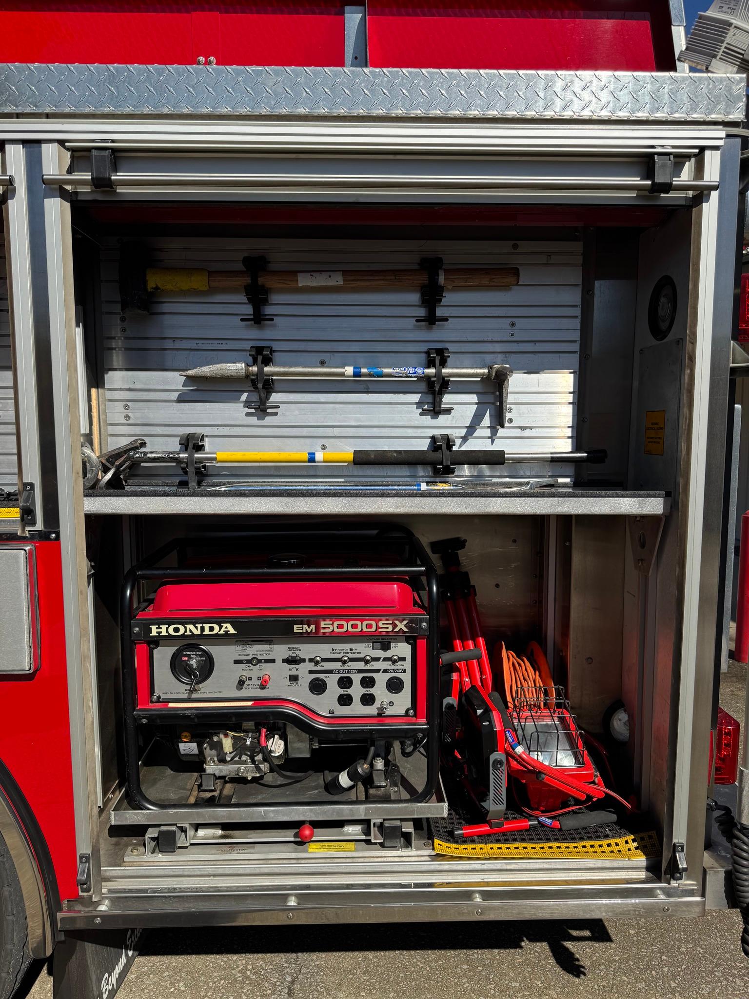 2007 HME Rescue Pumper - image 5