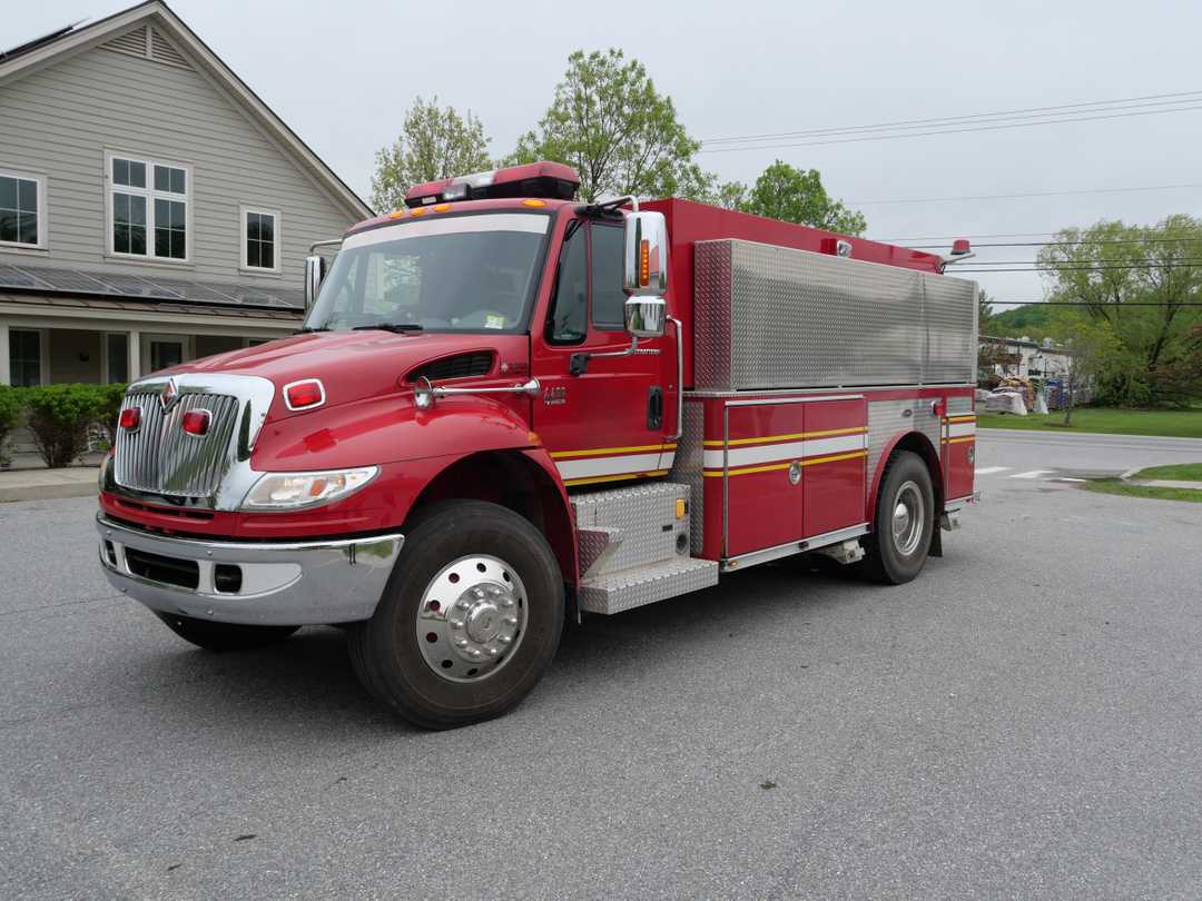 2006 E-One International 2100 Gallon Tanker