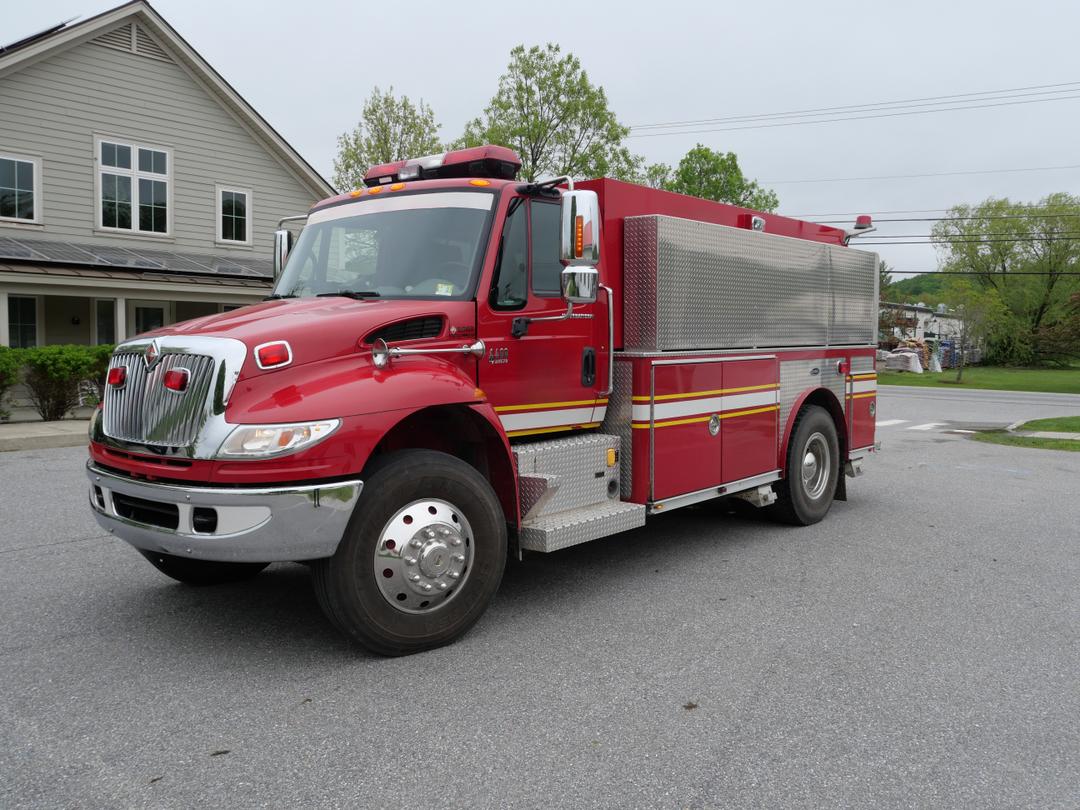 2006 E-One International 2100 Gallon Tanker