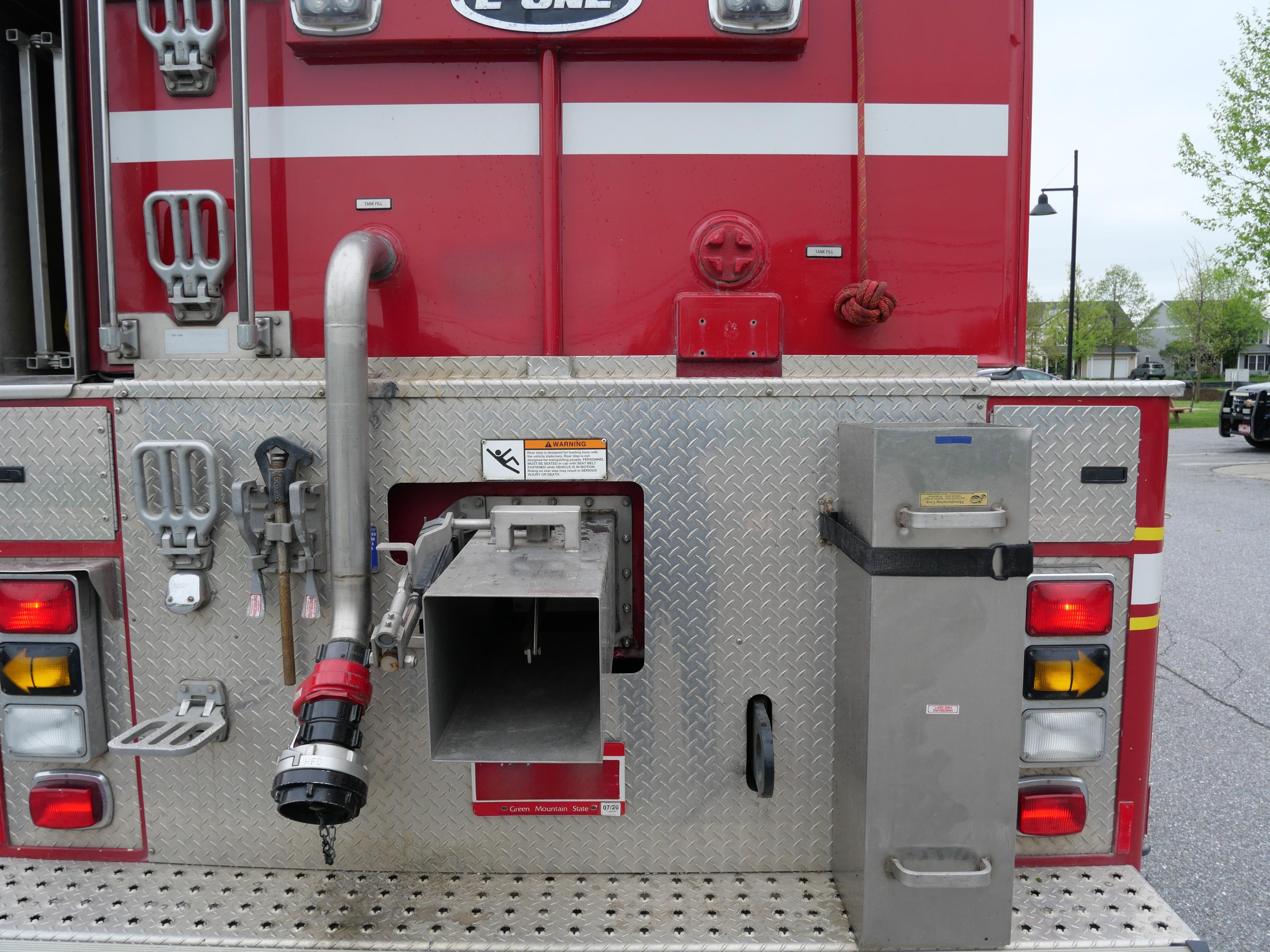 2006 E-One International 2100 Gallon Tanker - image 10