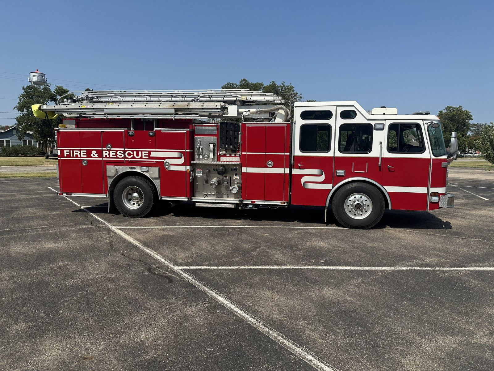 2001 E-One 50' Quint - image 26