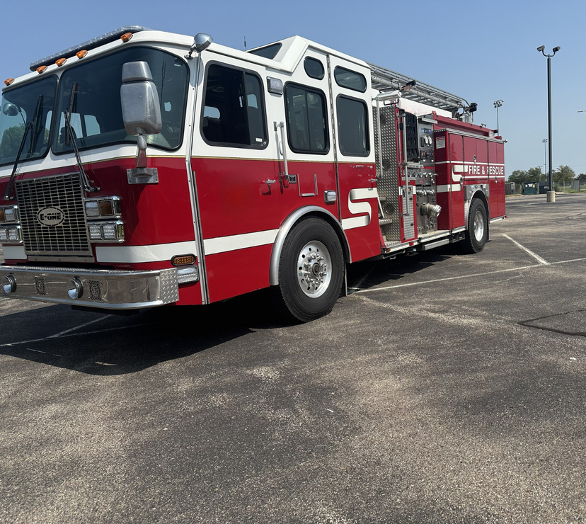 2001 E-One 50' Quint