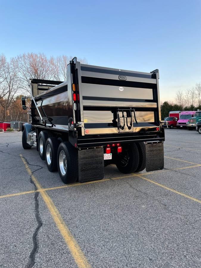 2013 Peterbilt 367 Dump Truck - image 6