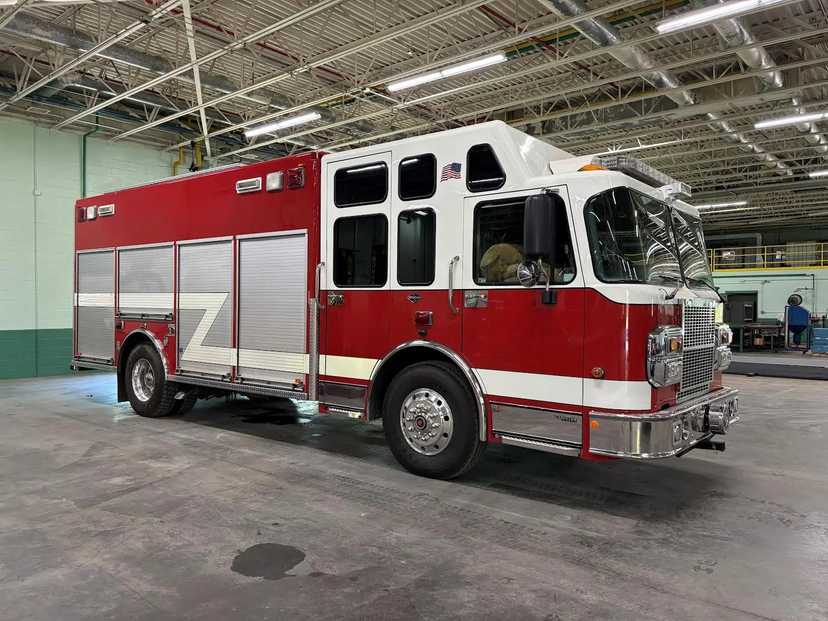 2003 Spartan Heavy Rescue — photo 2