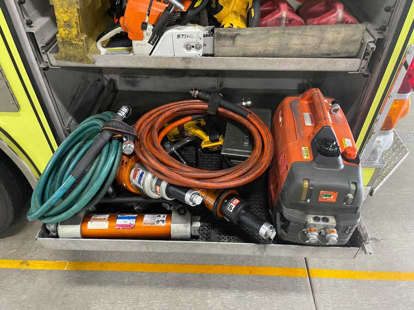 Holmatro Corded Set, DPU31 Pump, 5240CL Spreader, 5050i Cutter, 4350 Ram, 2-32' Hoses — photo 6