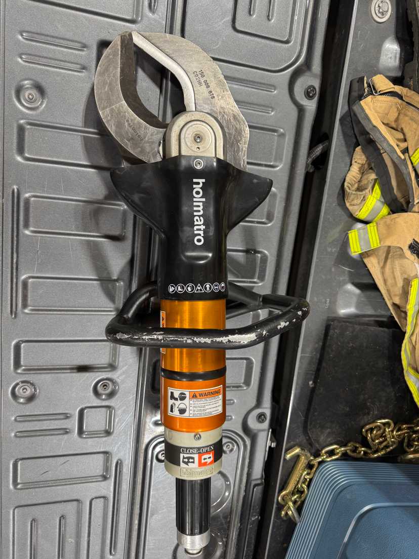 Holmatro Corded Set, DPU31 Pump, 5240CL Spreader, 5050i Cutter, 4350 Ram, 2-32' Hoses — photo 2