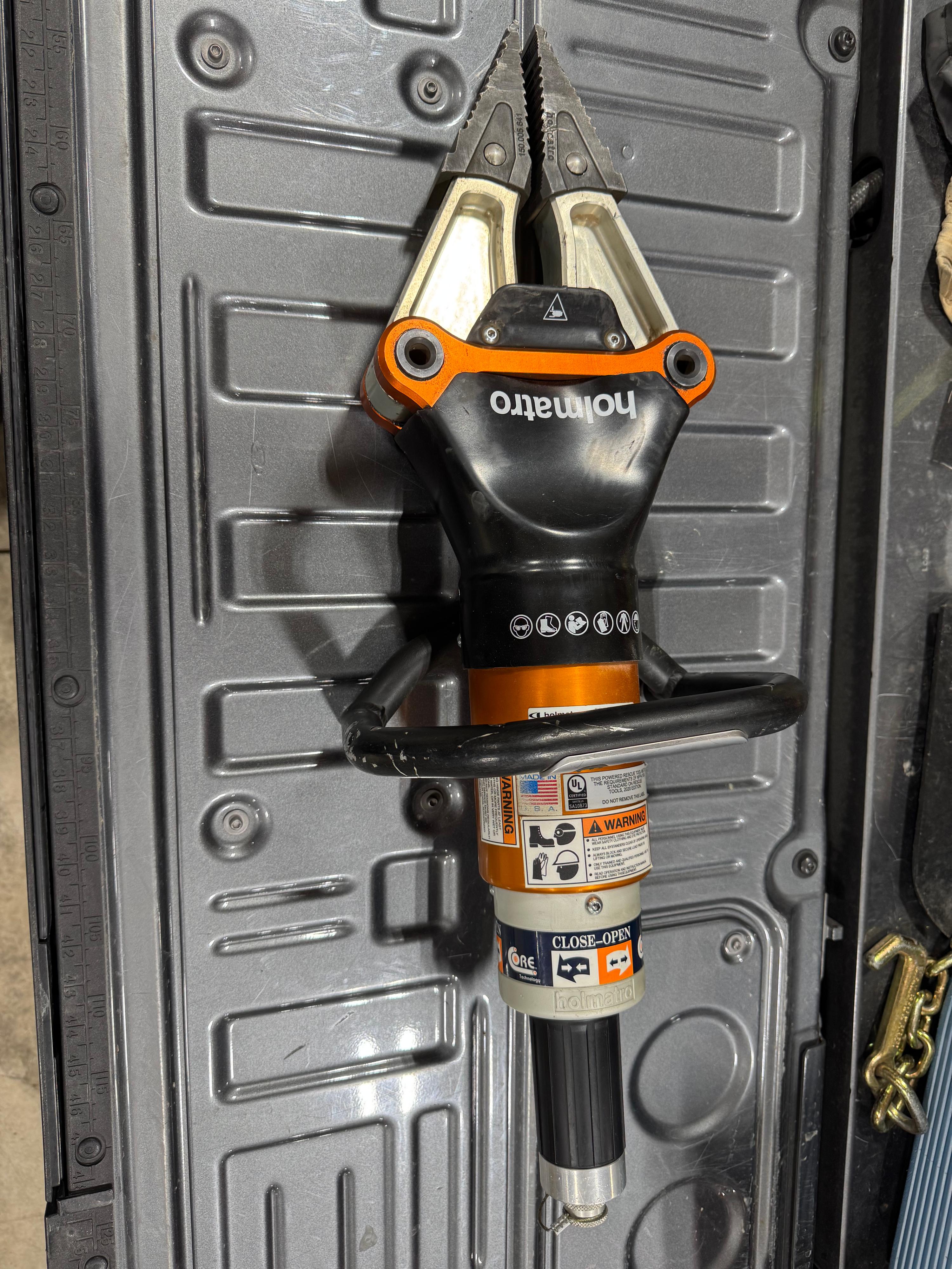 Holmatro Corded Set, DPU31 Pump, 5240CL Spreader, 5050i Cutter, 4350 Ram, 2-32' Hoses - image 4