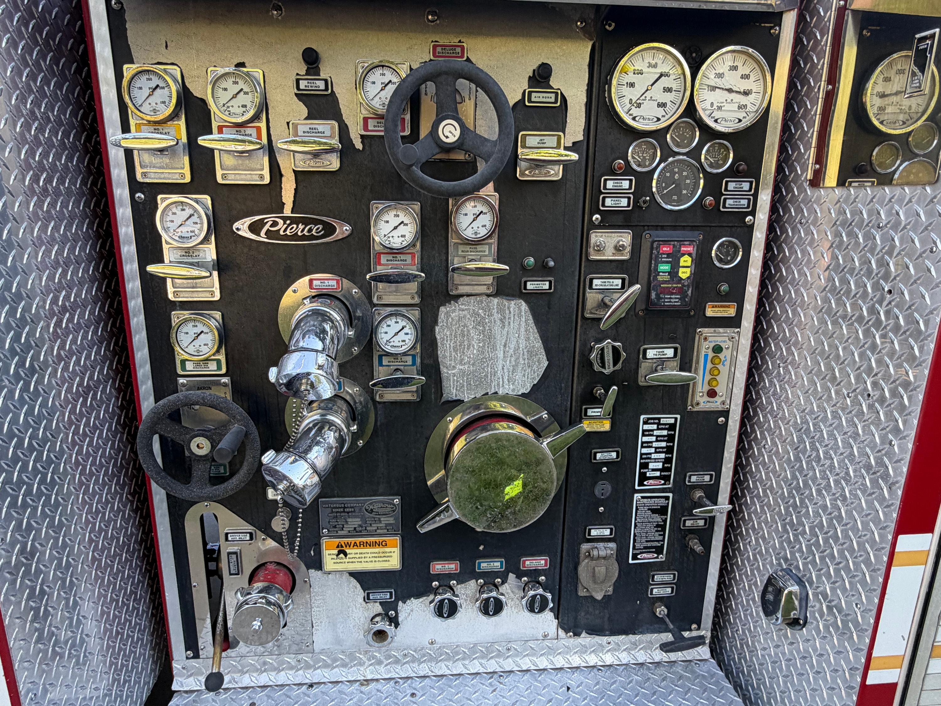 1999 Pierce Saber Pumper - image 48