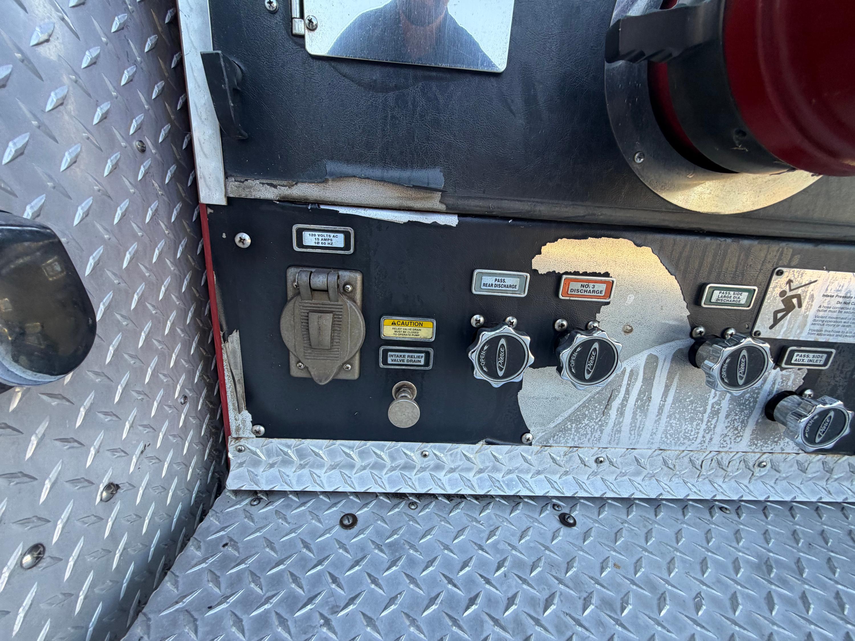 1999 Pierce Saber Pumper - image 50