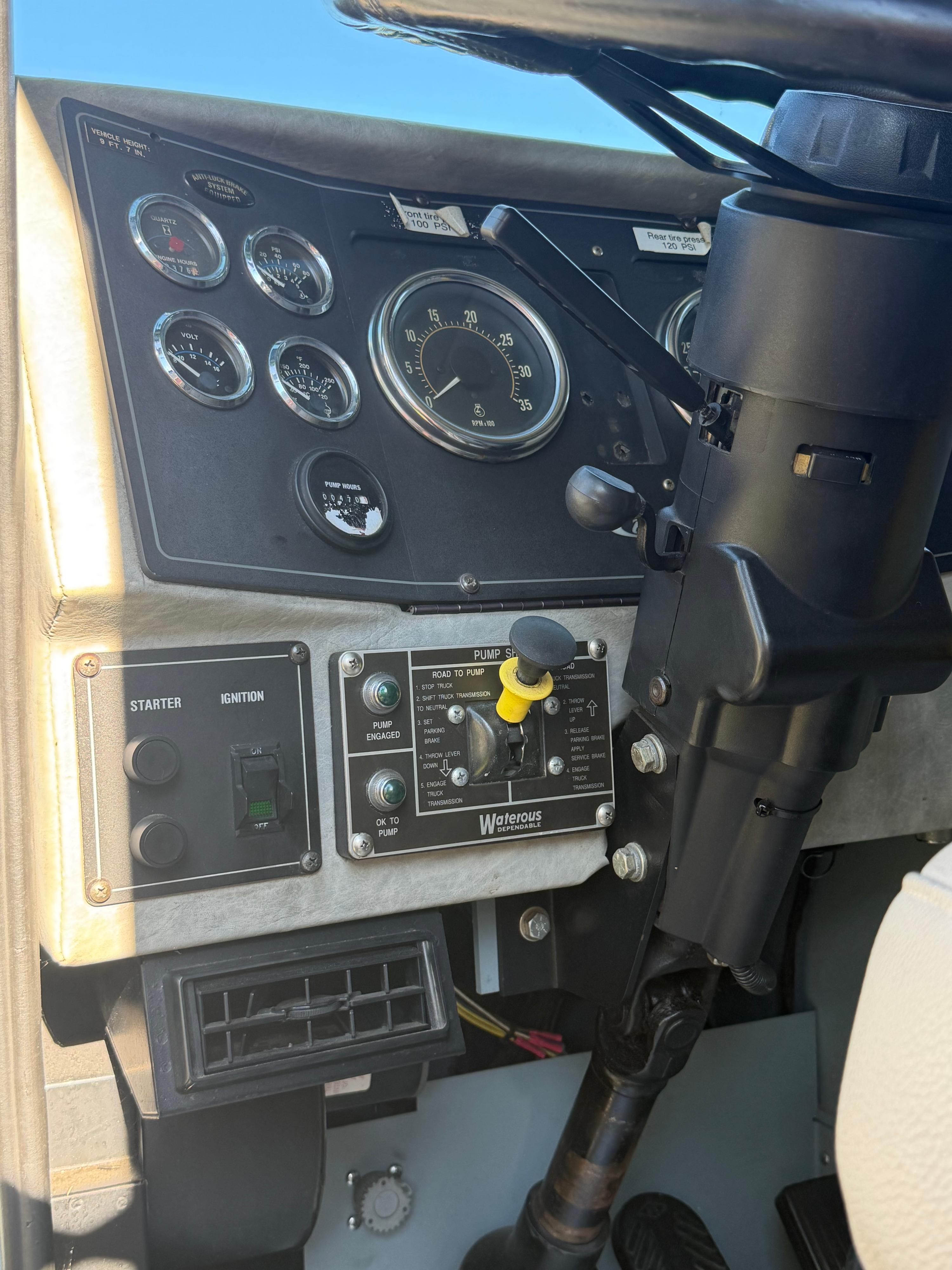 1999 Pierce Saber Pumper - image 41