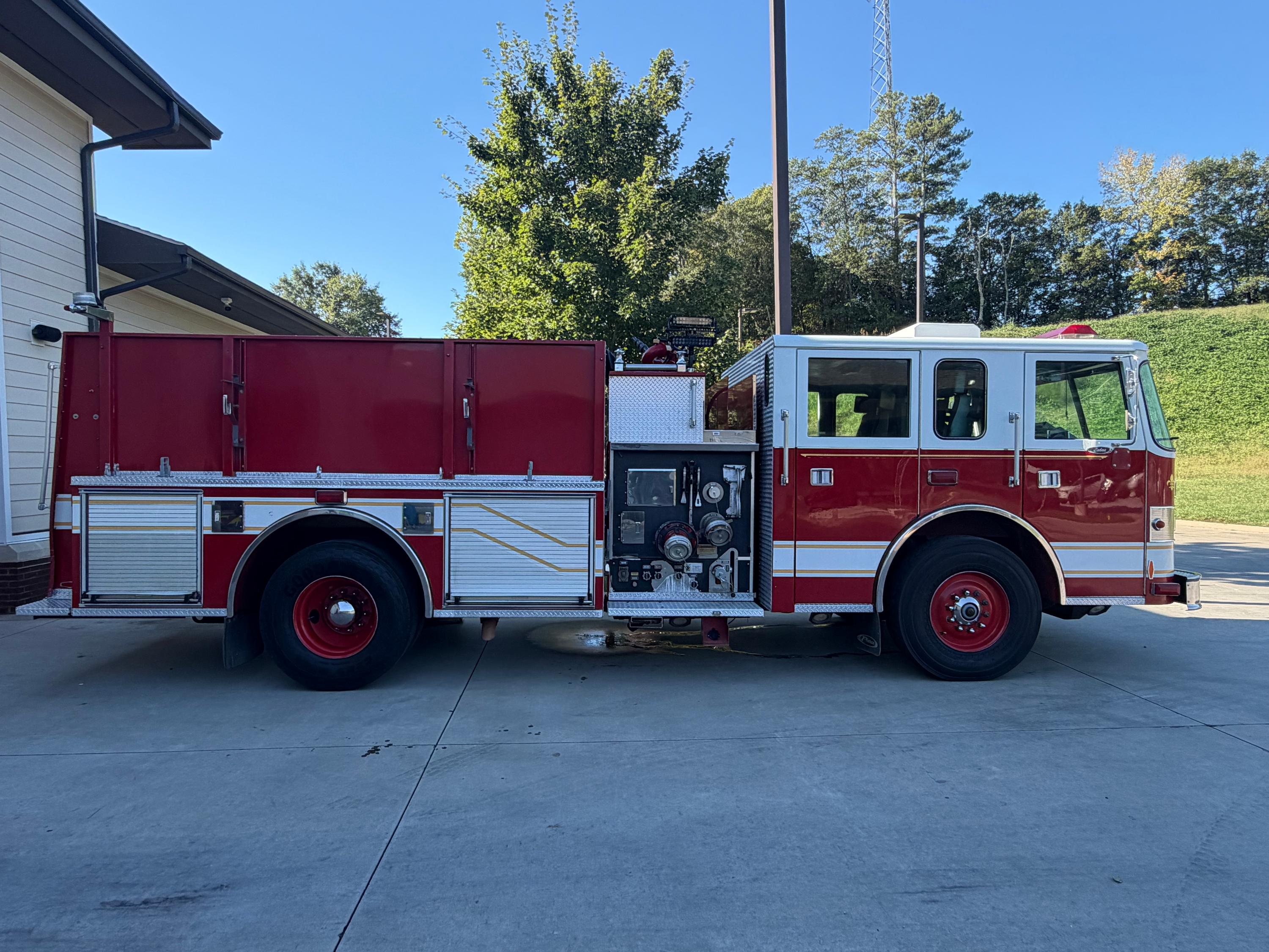 1999 Pierce Saber Pumper - image 5