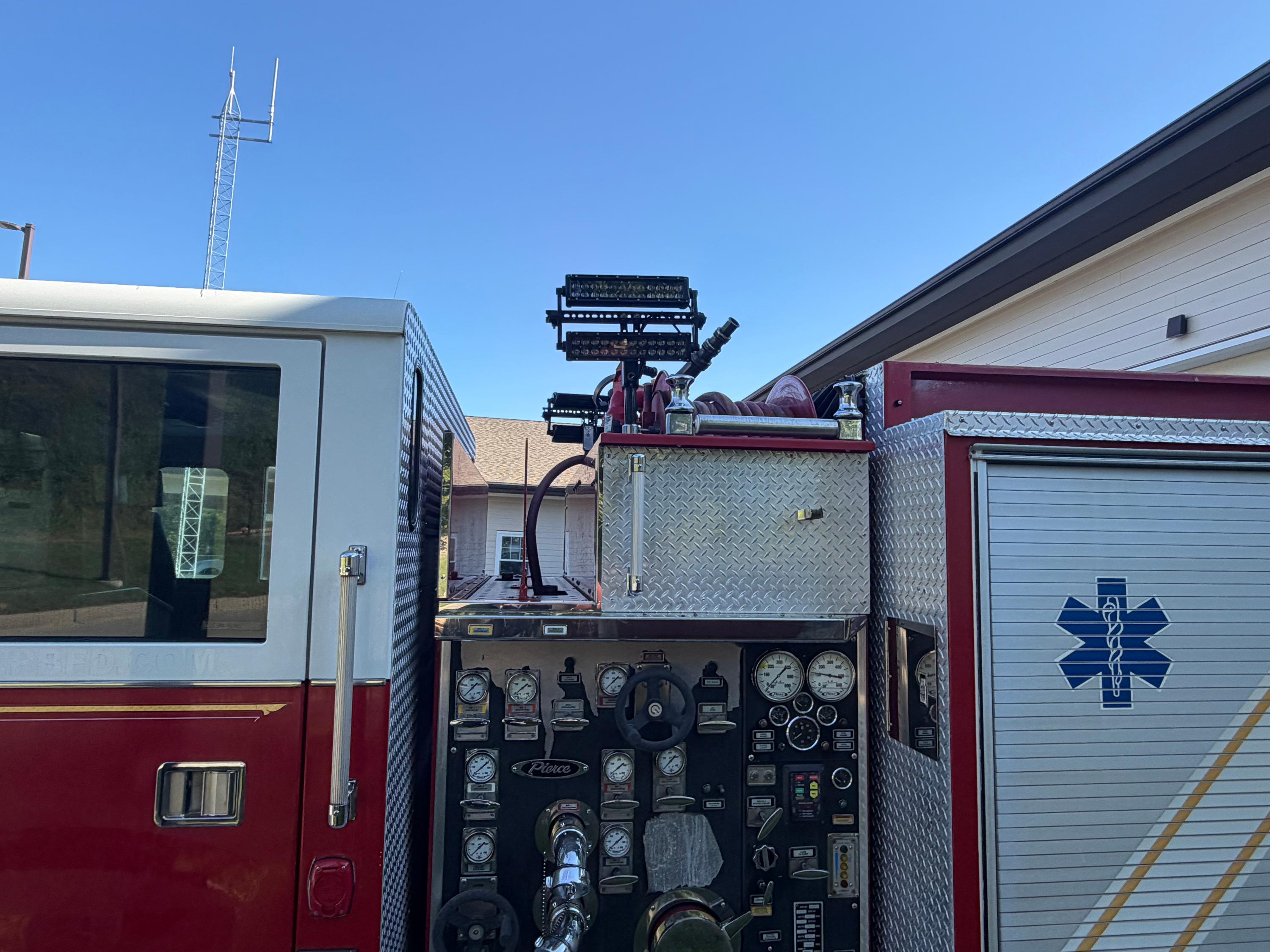 1999 Pierce Saber Pumper - image 47