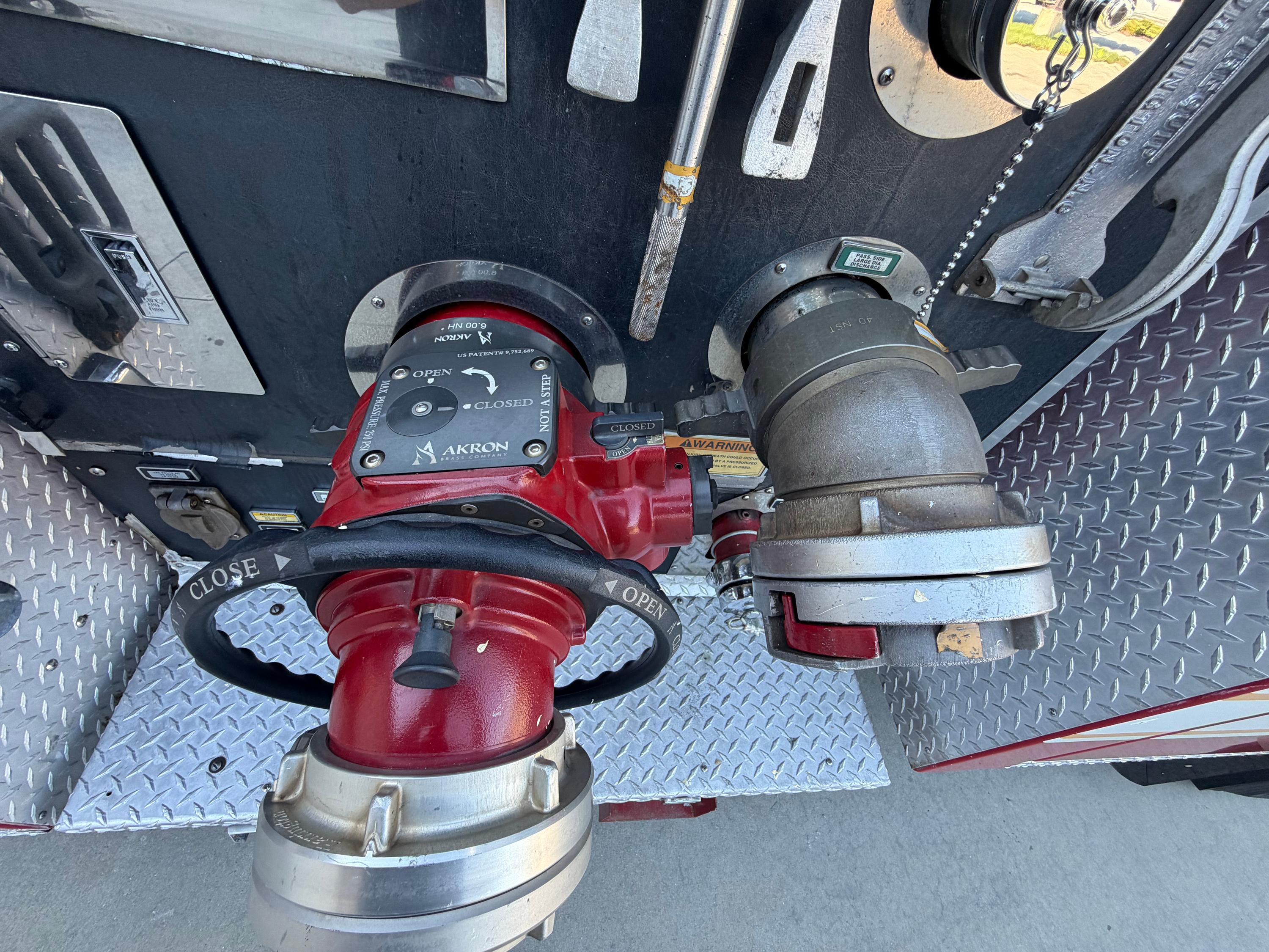 1999 Pierce Saber Pumper - image 46
