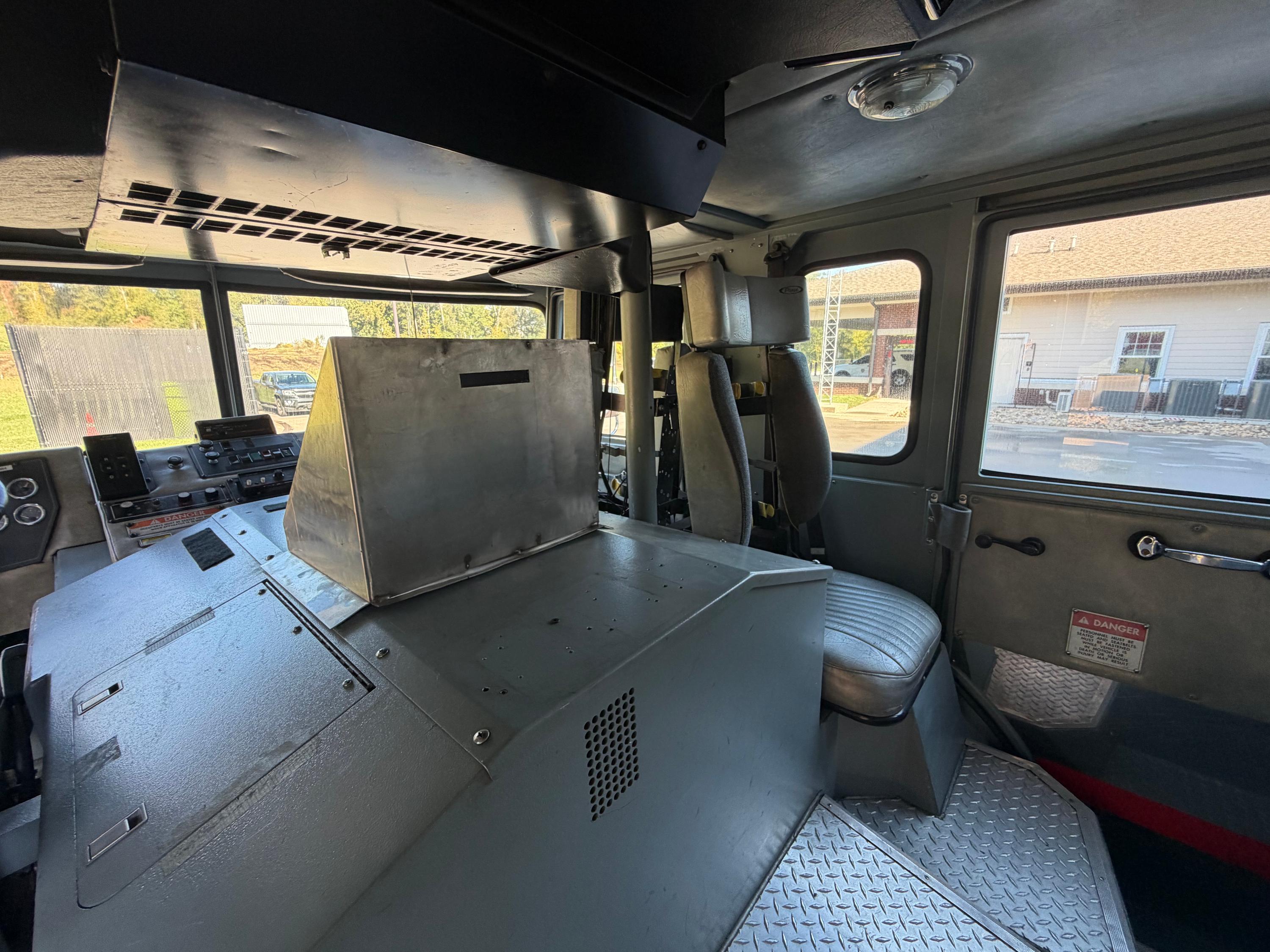 1999 Pierce Saber Pumper - image 23